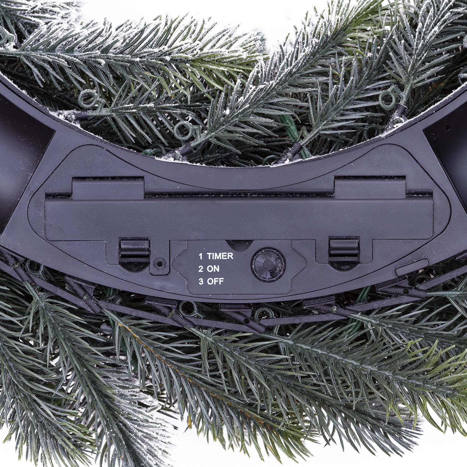 Corona Alpino in finto pino a batteria, floccato bianco, Ø 60 cm, 80 led integrati bianco caldo 8