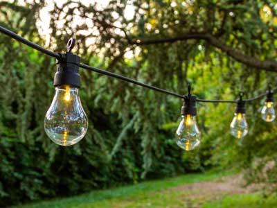 Ampoules décoratives conçues pour un usage ponctuel, pour un événement ou des installations de courtes durées Ampoules décoratives conçues pour un usage ponctuel, pour un événement ou des installations de courtes durées