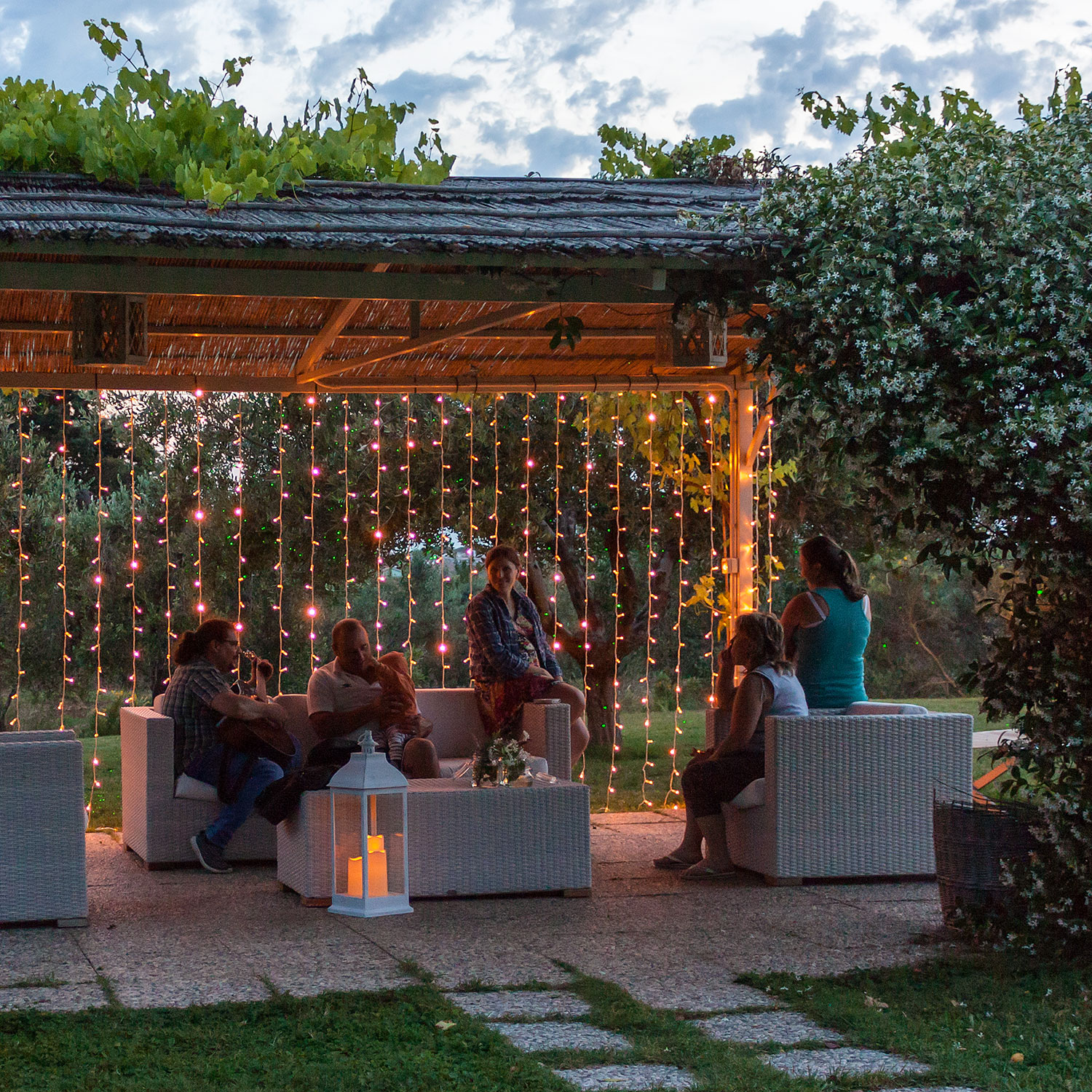 Rideau lumineux 1 x h. 3 m, 126 maxiled blanc chaud, câble transparent, prolongeable 5 Rideau lumineux 1 x h. 3 m, 126 maxiled blanc chaud, câble transparent, prolongeable 5