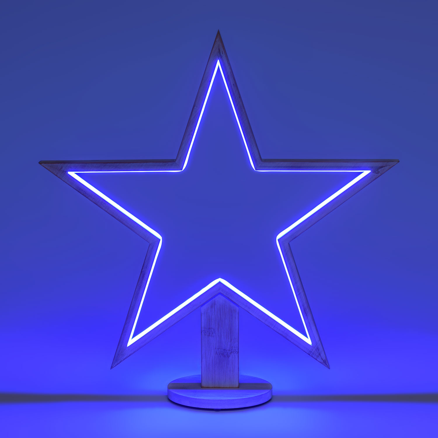 Étoile avec base en bois blanchi, 55 cm, led RGB et Blanc Chaud 31 Étoile avec base en bois blanchi, 55 cm, led RGB et Blanc Chaud 31