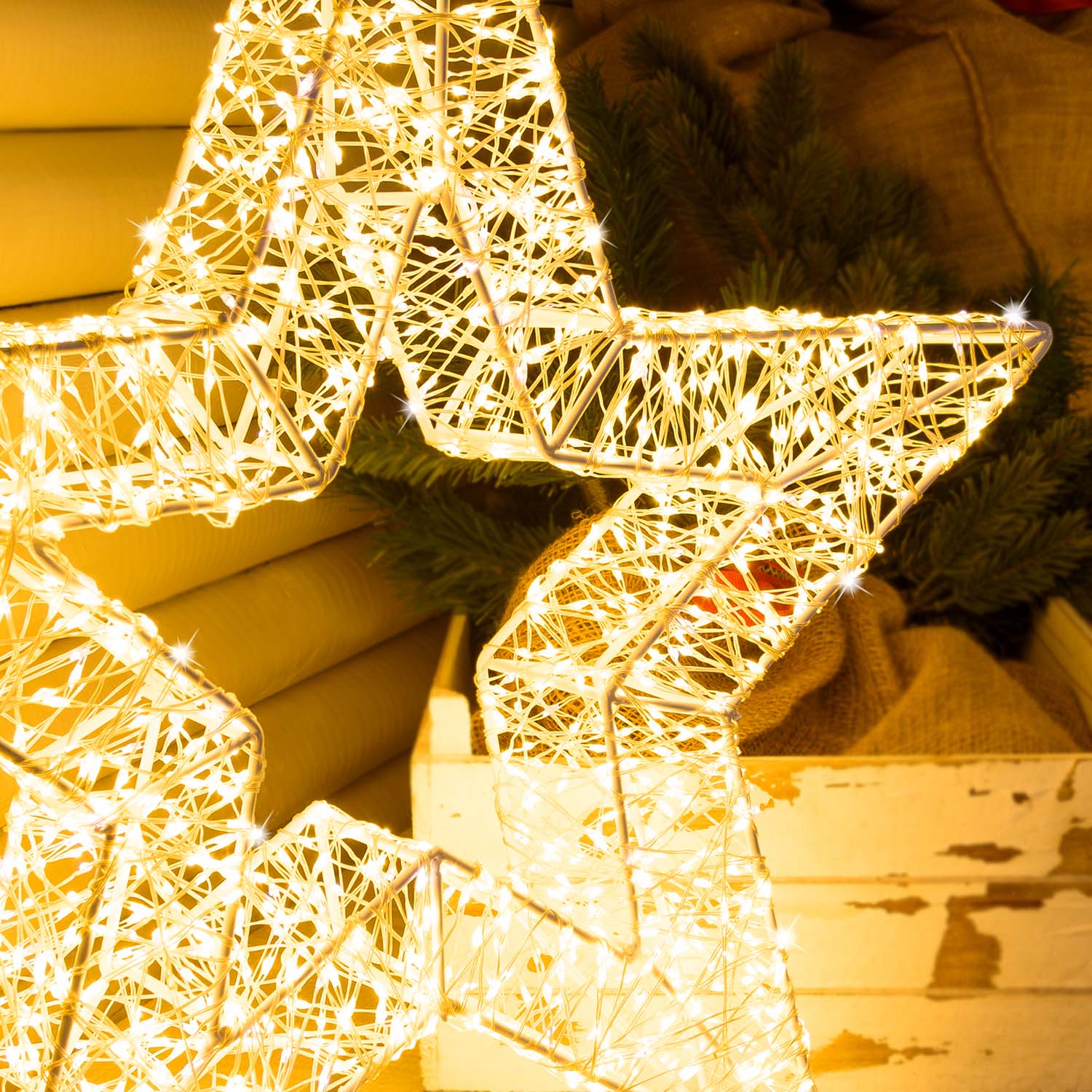 Weißer 3D-Stern Ø 35 cm, 800 Micro-LEDs warmweiß und kaltweiß, für den Innenbereich geeignet 3 Weißer 3D-Stern Ø 35 cm, 800 Micro-LEDs warmweiß und kaltweiß, für den Innenbereich geeignet 3