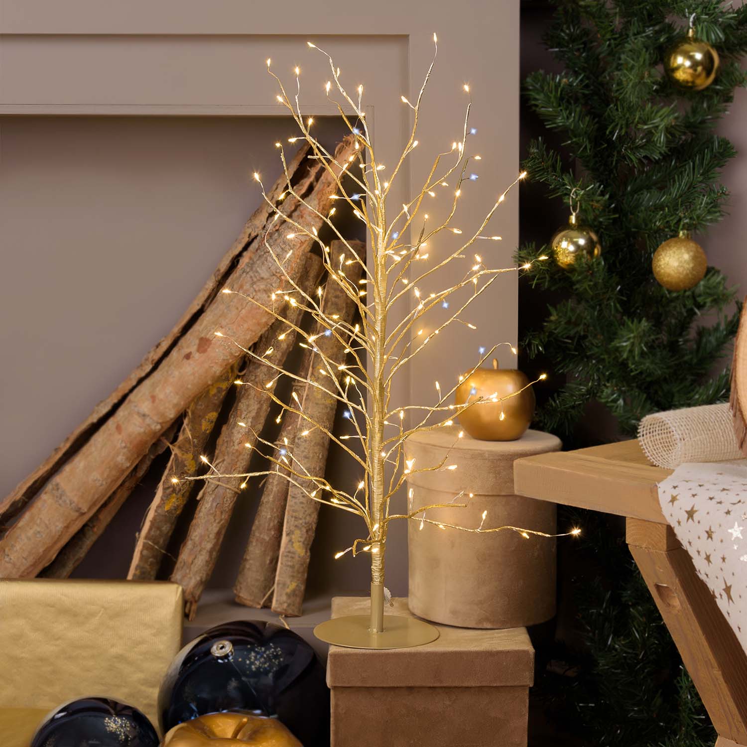 Arbre Branche de Tilleul Champagne h 0,6 m, 160 microled blanc chaud et blanc froid, intérieur Arbre Branche de Tilleul Champagne h 0,6 m, 160 microled blanc chaud et blanc froid, intérieur