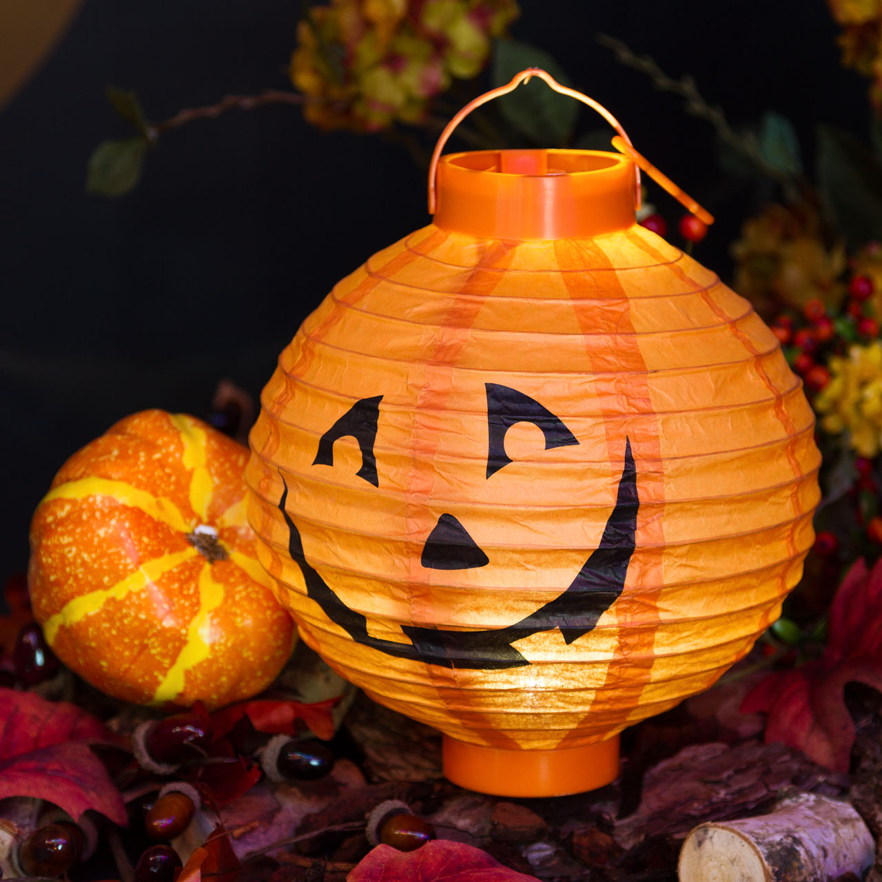 Pumpkin-shaped Halloween Lantern Ø 20 cm, warm white LED Pumpkin-shaped Halloween Lantern Ø 20 cm, warm white LED