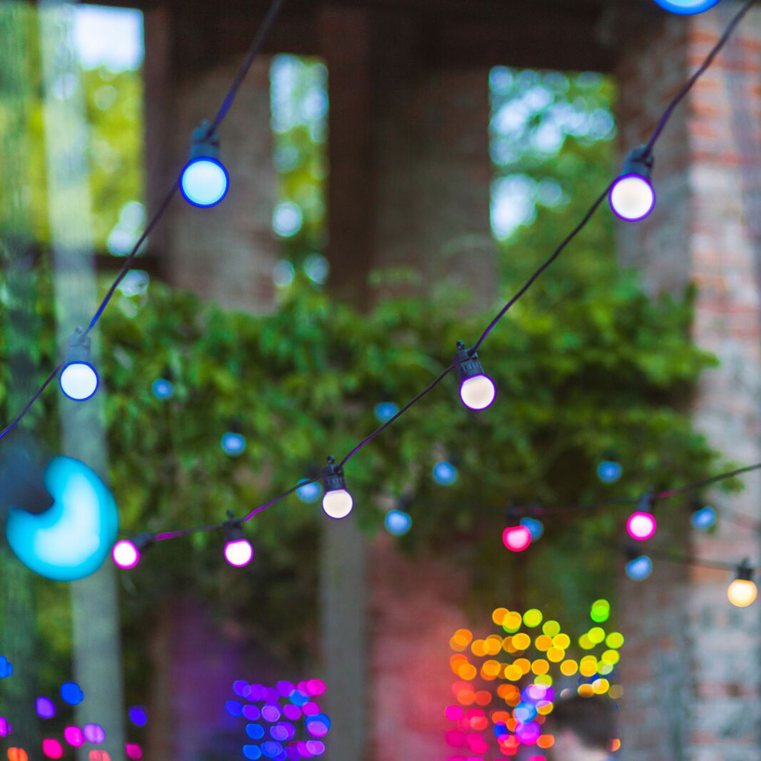 Catena Twinkly Party Light Festoon, 40 sfere RGB, 20 metri 6 Catena Twinkly Party Light Festoon, 40 sfere RGB, 20 metri 6