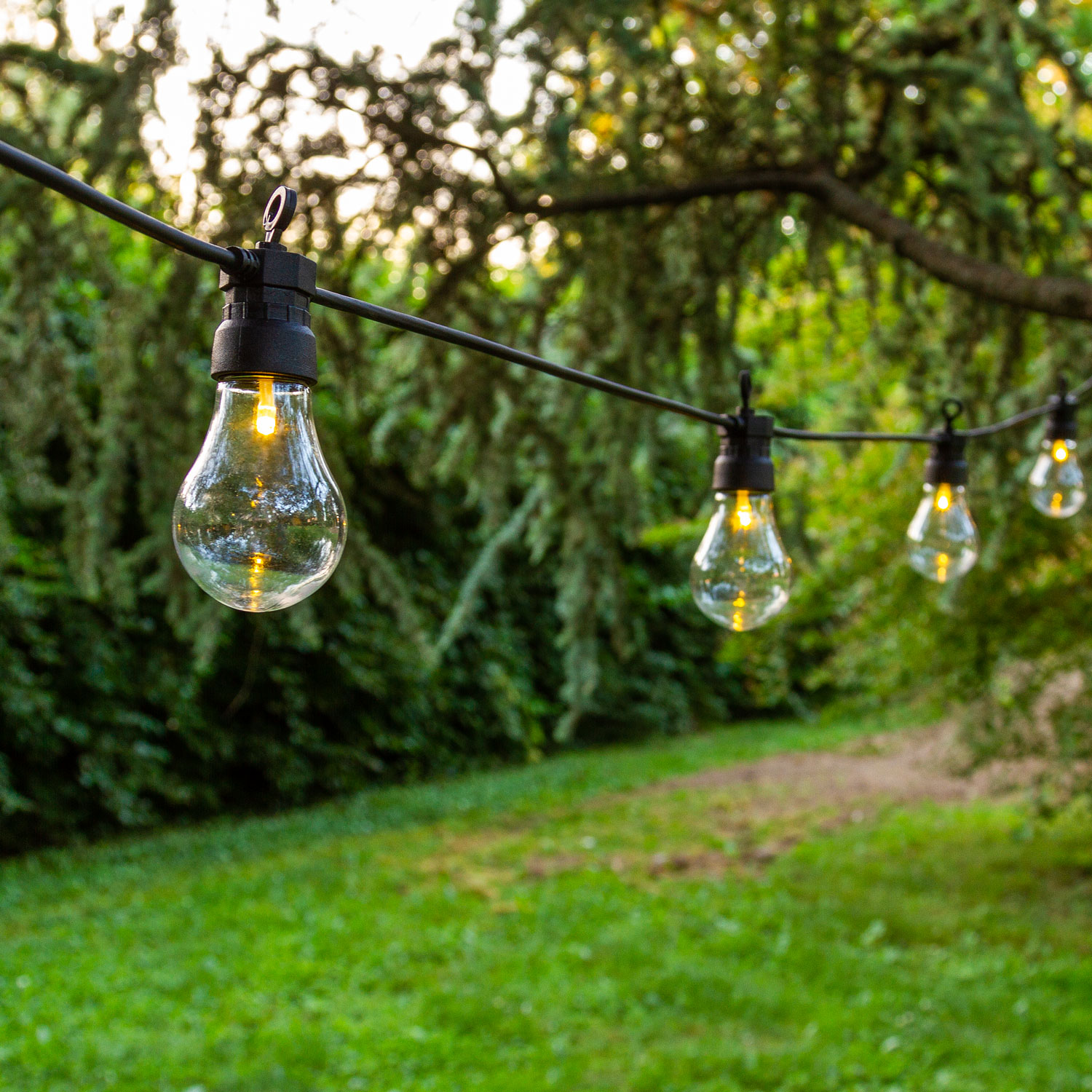 Dekolichterkette 30 LED-Birnen in Tropfenform warmweiß, Ø 50 mm Dekolichterkette 30 LED-Birnen in Tropfenform warmweiß, Ø 50 mm