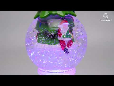 Kugel mit Baum und Weihnachtsmann, H. 23 cm, mehrfarbiger RGB-LED-Glitzer 2 Kugel mit Baum und Weihnachtsmann, H. 23 cm, mehrfarbiger RGB-LED-Glitzer 2