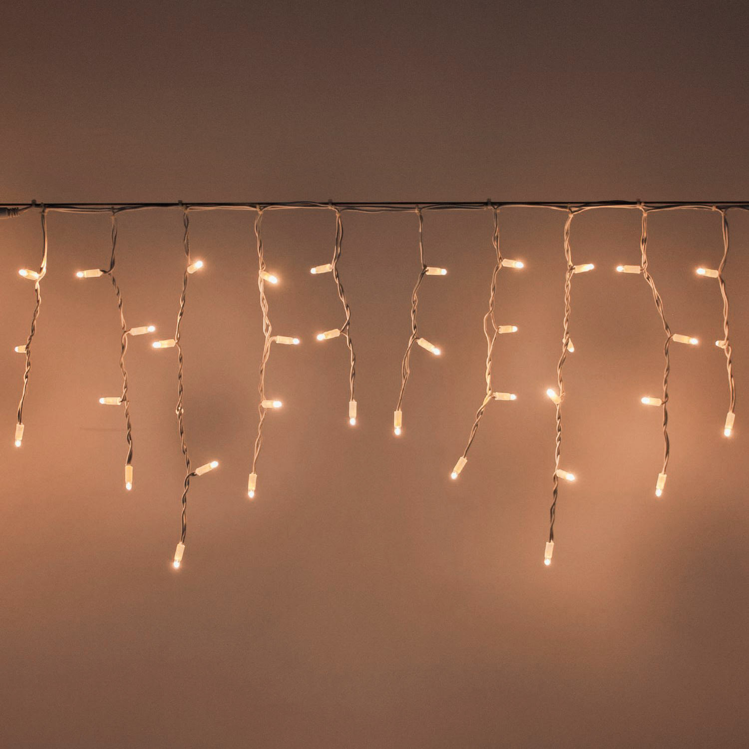 Stalattite 3 x h 0,5 m, 114 maxiled bianco caldo SOFT, cavo bianco, prolungabile, IP67