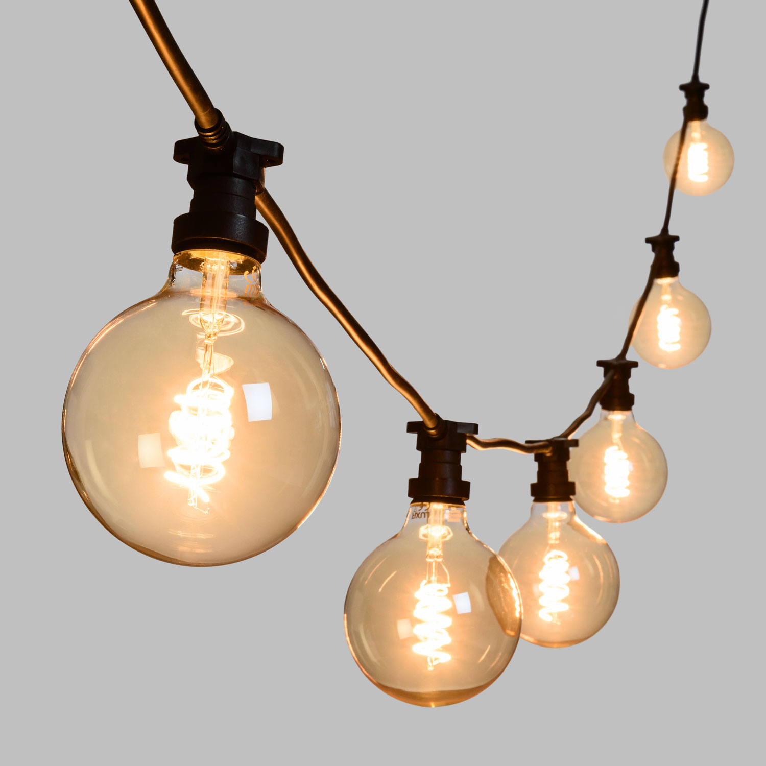 5m Lichterkette, 8 LED Globo Birnen 4 Watt Ø 125 mm, Spiral, schwarzes Kabel, erweiterbar 4 5m Lichterkette, 8 LED Globo Birnen 4 Watt Ø 125 mm, Spiral, schwarzes Kabel, erweiterbar 4