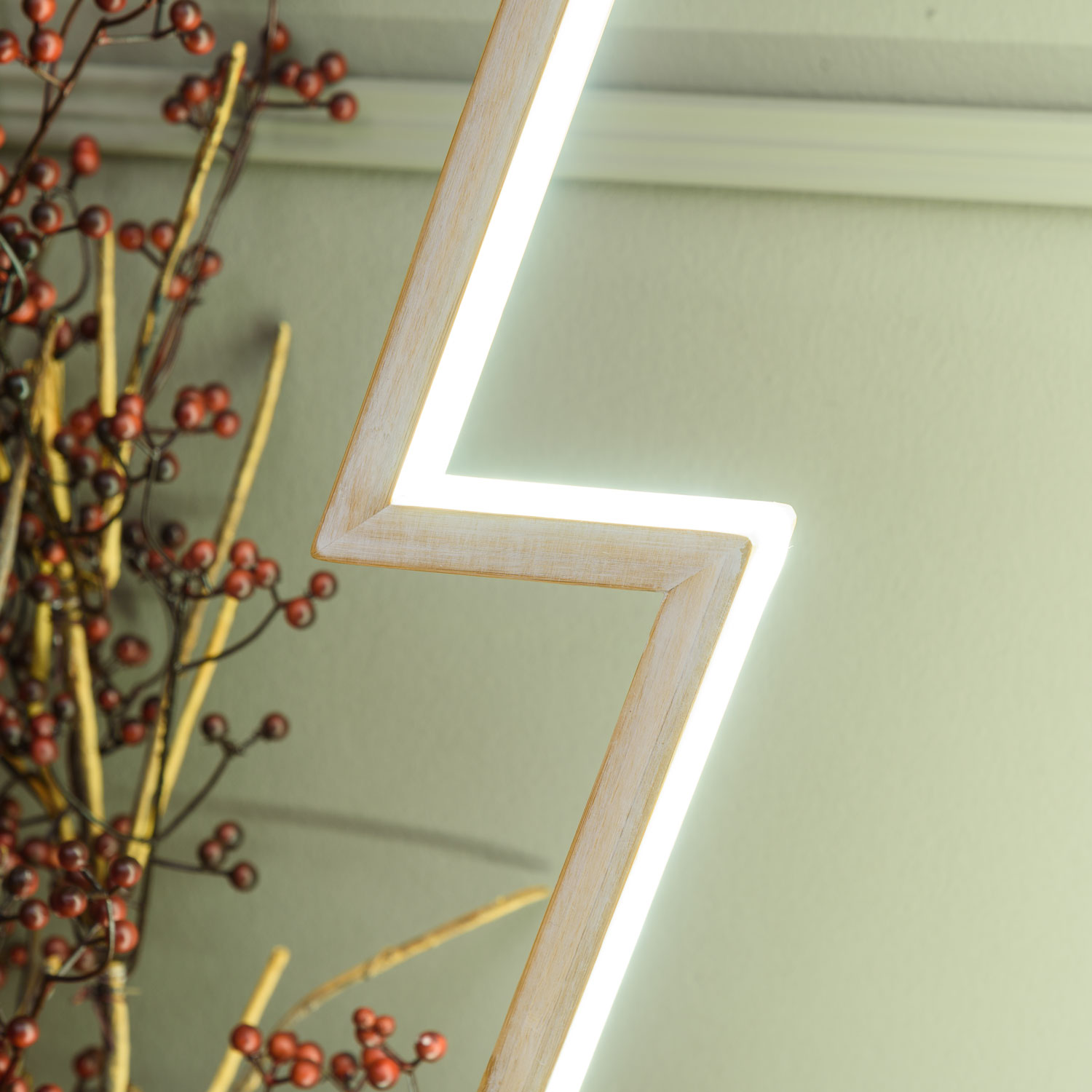 LED-Tannenbaum aus weißem Naturholz auf Fuß, 170 cm, RGB und warmweiß, Innenbereich 2 LED-Tannenbaum aus weißem Naturholz auf Fuß, 170 cm, RGB und warmweiß, Innenbereich 2