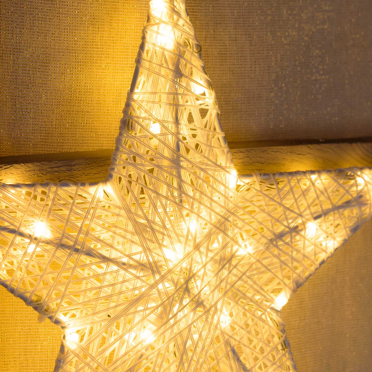 Weißer 3D-Stern Ø 35 cm, 60 Dual Color LED warmweiß und kaltweiß
 3 Weißer 3D-Stern Ø 35 cm, 60 Dual Color LED warmweiß und kaltweiß
 3