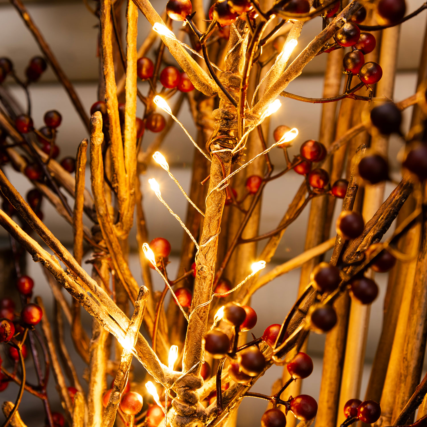 Guirnalda Mini Festón de Luces a pilas 1,2 m, 60 microled blanco cálido, cable metal plata 7 Guirnalda Mini Festón de Luces a pilas 1,2 m, 60 microled blanco cálido, cable metal plata 7