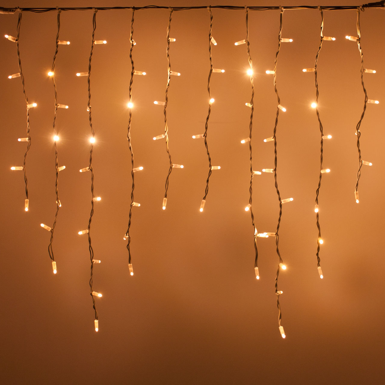 Eisregen-Lichterkette 3 x h 0,9 m, 228 MaxiLEDs warmweiß, erweiterbar, IP67 3 Eisregen-Lichterkette 3 x h 0,9 m, 228 MaxiLEDs warmweiß, erweiterbar, IP67 3