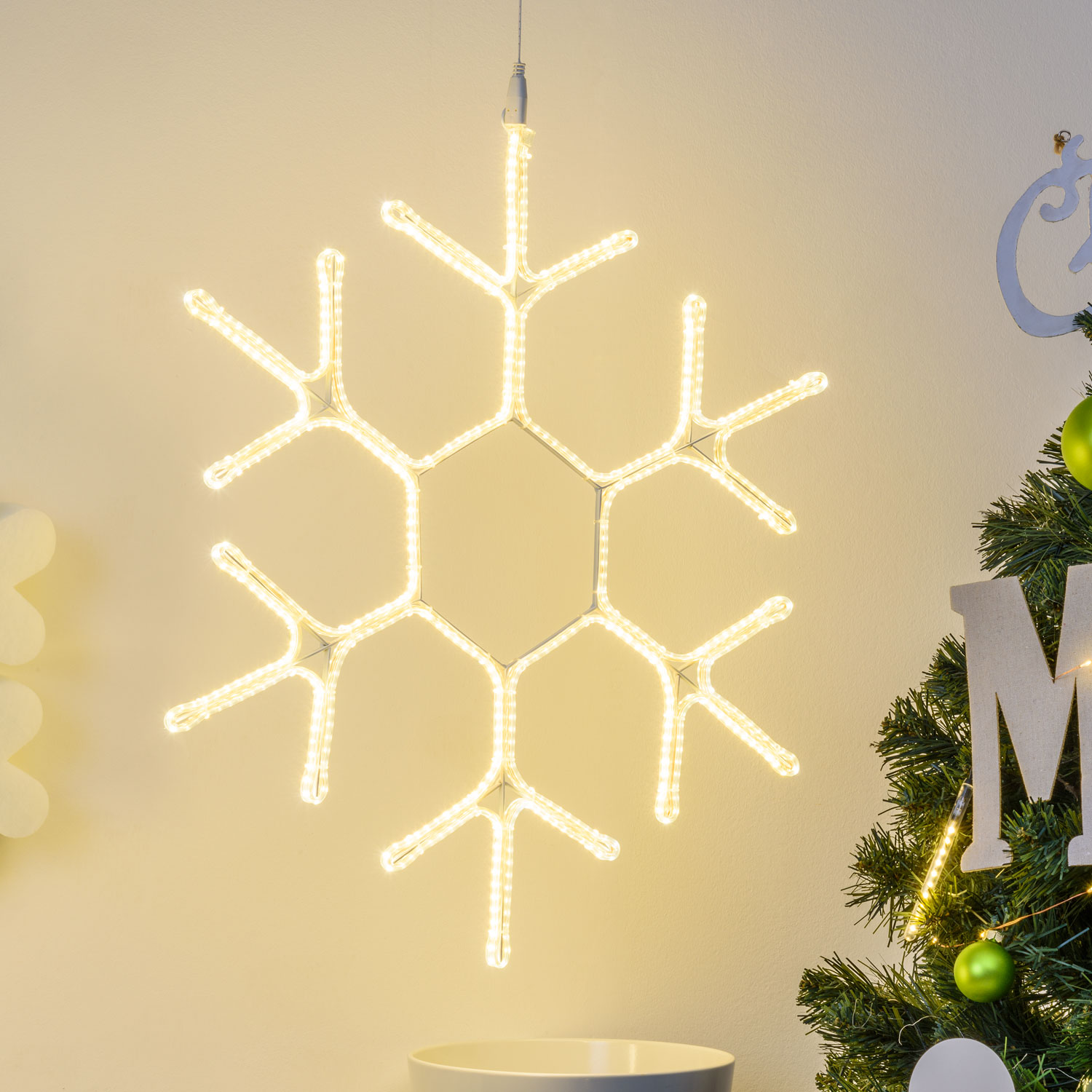 Flocon de neige en tube ultra lumineux 70 x 67 cm, led blanc chaud Flocon de neige en tube ultra lumineux 70 x 67 cm, led blanc chaud