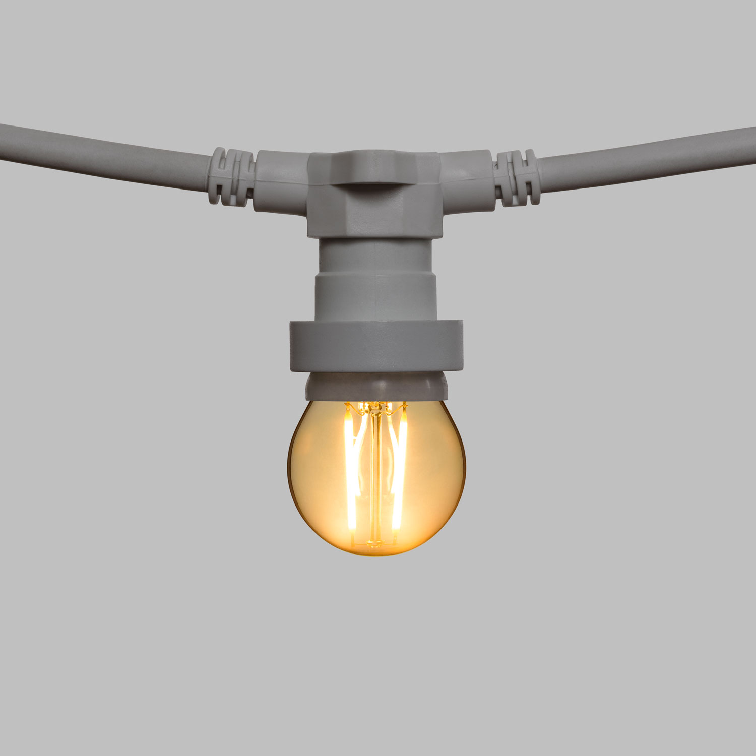 Catena 5 m. 5 lampadine led a globo Ø 45 mm di 2 Watt, cavo bianco, prolungabile 4 Catena 5 m. 5 lampadine led a globo Ø 45 mm di 2 Watt, cavo bianco, prolungabile 4