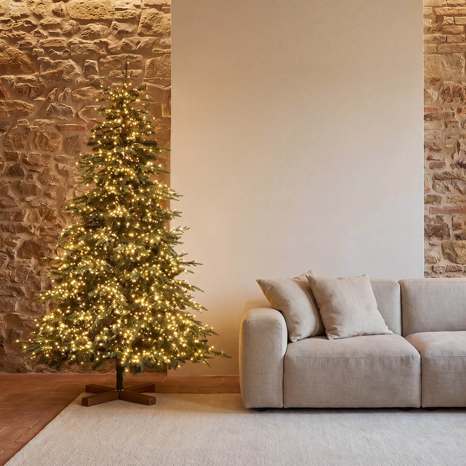 Albero Deluxe in finto pino 195 cm, 2950 miniled integrati bianco caldo