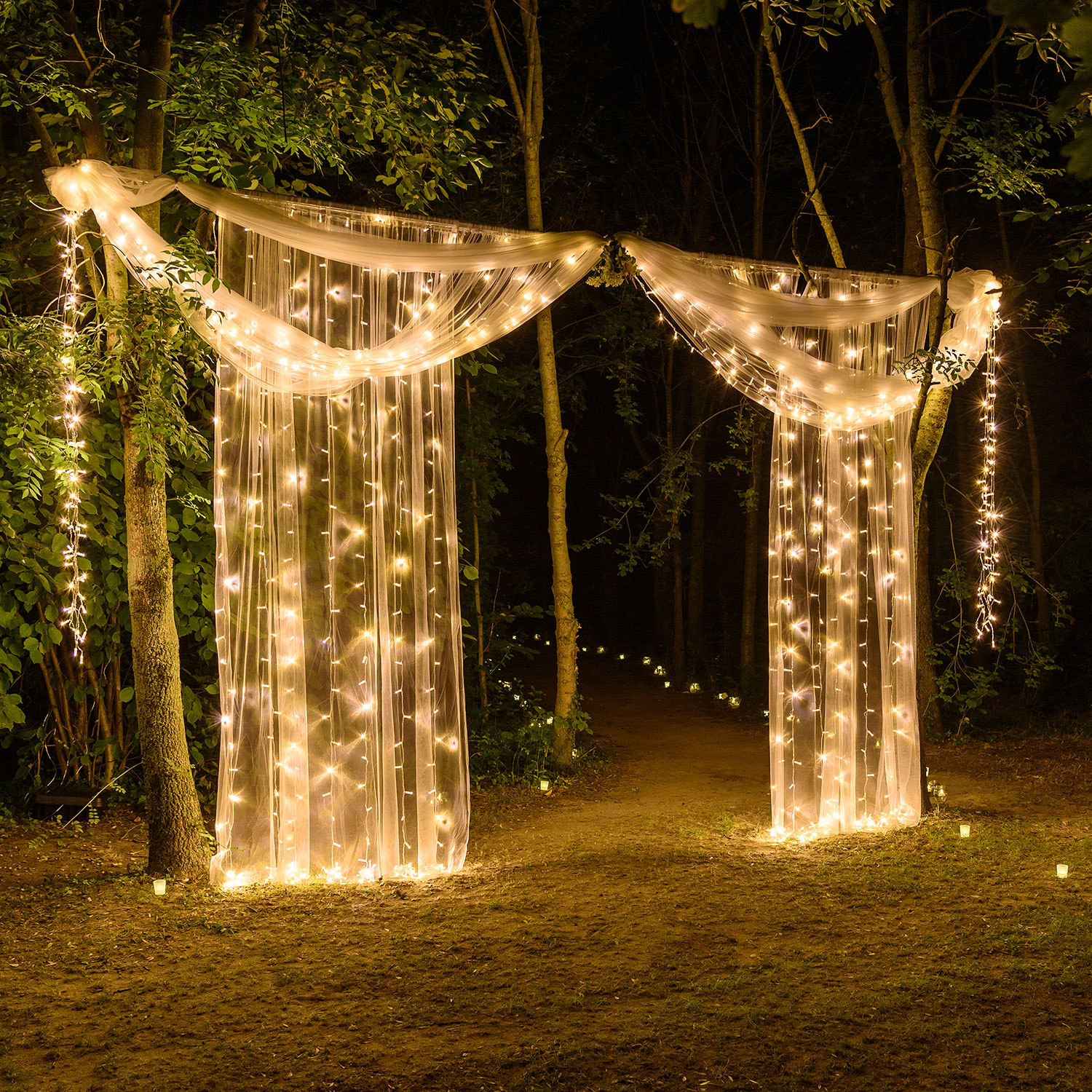 Lichtervorhang 1 x h 5 m, 210 Maxi LEDs warmweiß, transparentes Kabel, erweiterbar 9 Lichtervorhang 1 x h 5 m, 210 Maxi LEDs warmweiß, transparentes Kabel, erweiterbar 9