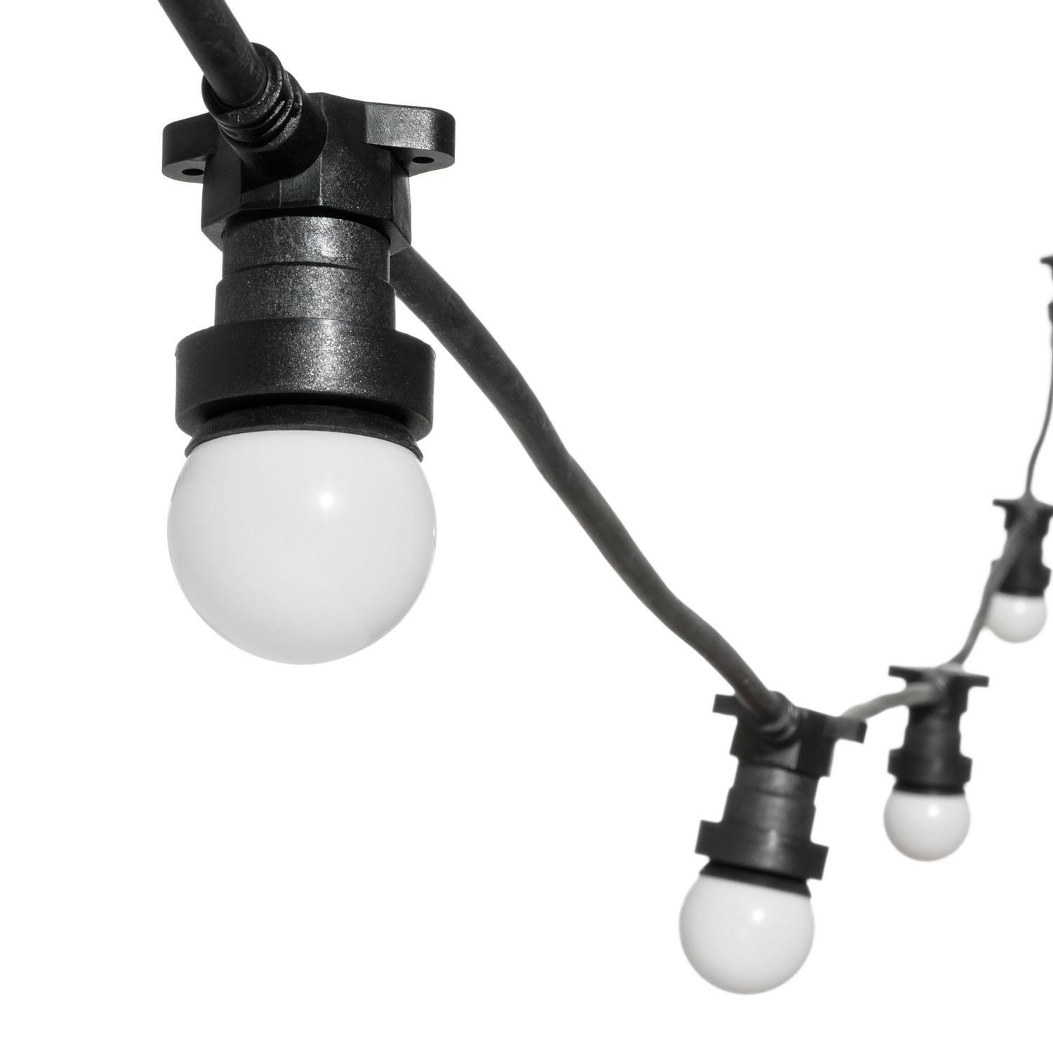 Guirnalda 5m con 5 bombillas led de 1,2W globo Ø 45mm de plástico Guirnalda 5m con 5 bombillas led de 1,2W globo Ø 45mm de plástico
