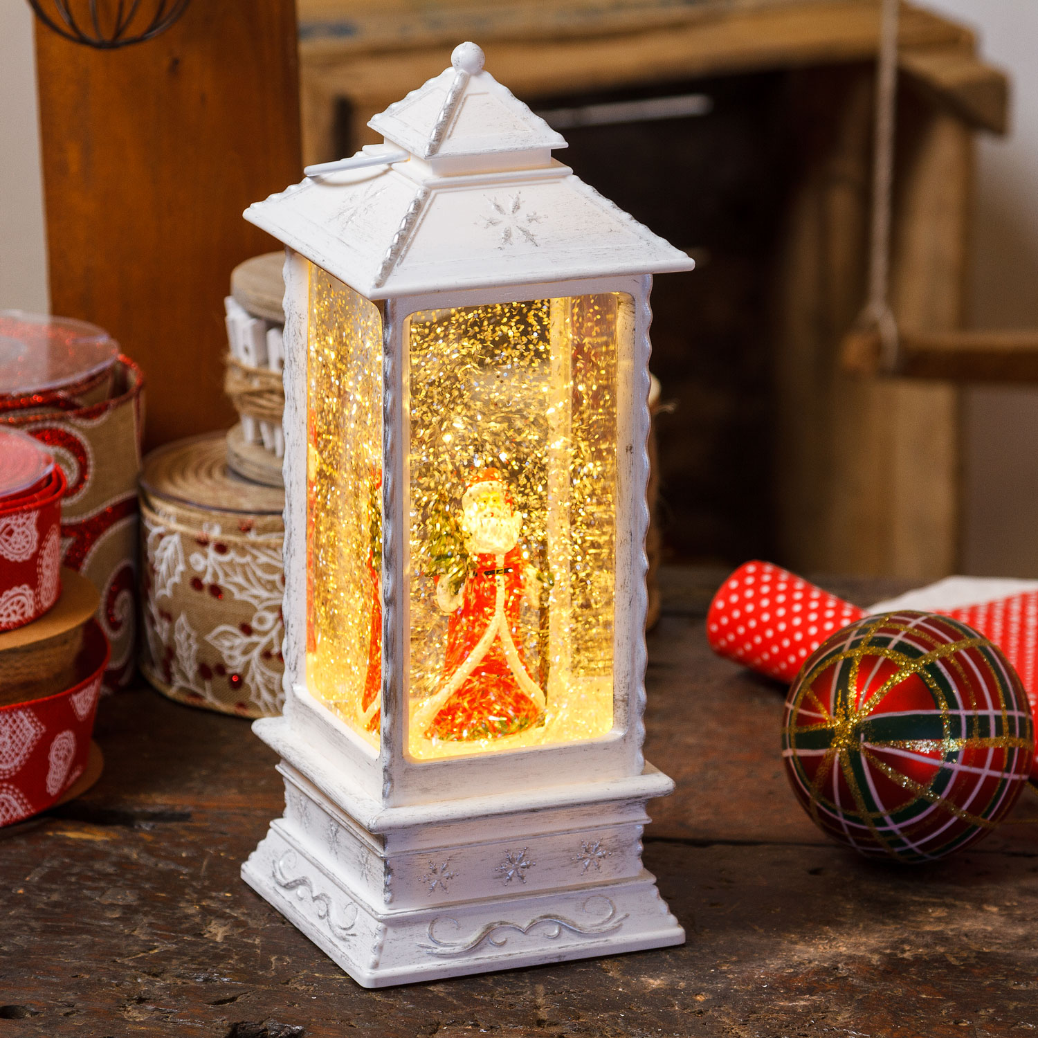 Farol navideño Papá Noel con bastón y arbolito, blanco envejecido, led blanco cálido 1 Farol navideño Papá Noel con bastón y arbolito, blanco envejecido, led blanco cálido 1