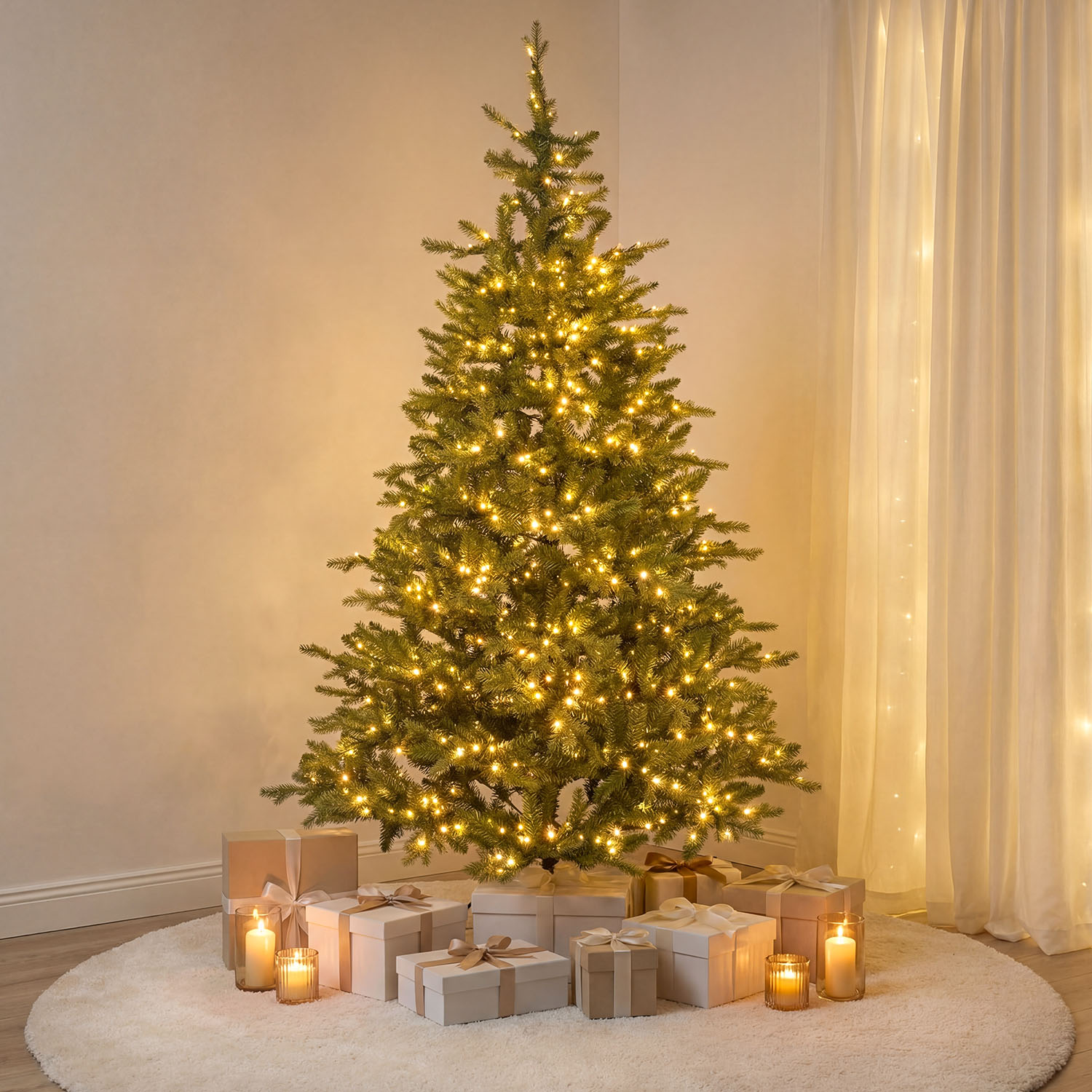Albero Alpino in finto pino 210 cm, 500 led integrati bianco caldo
