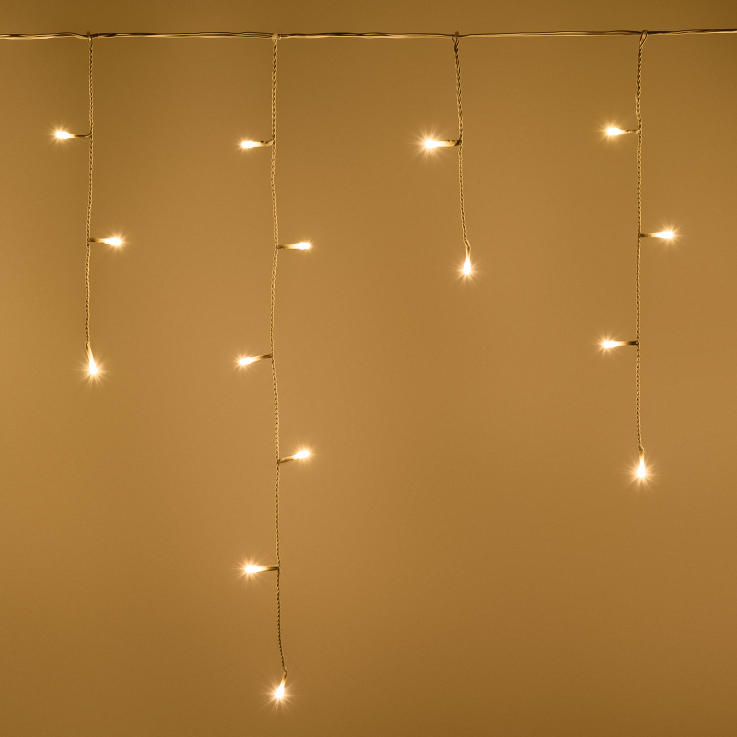 Estalactitas de luces Led 10,8 x h. 0,6 m 8 Estalactitas de luces Led 10,8 x h. 0,6 m 8