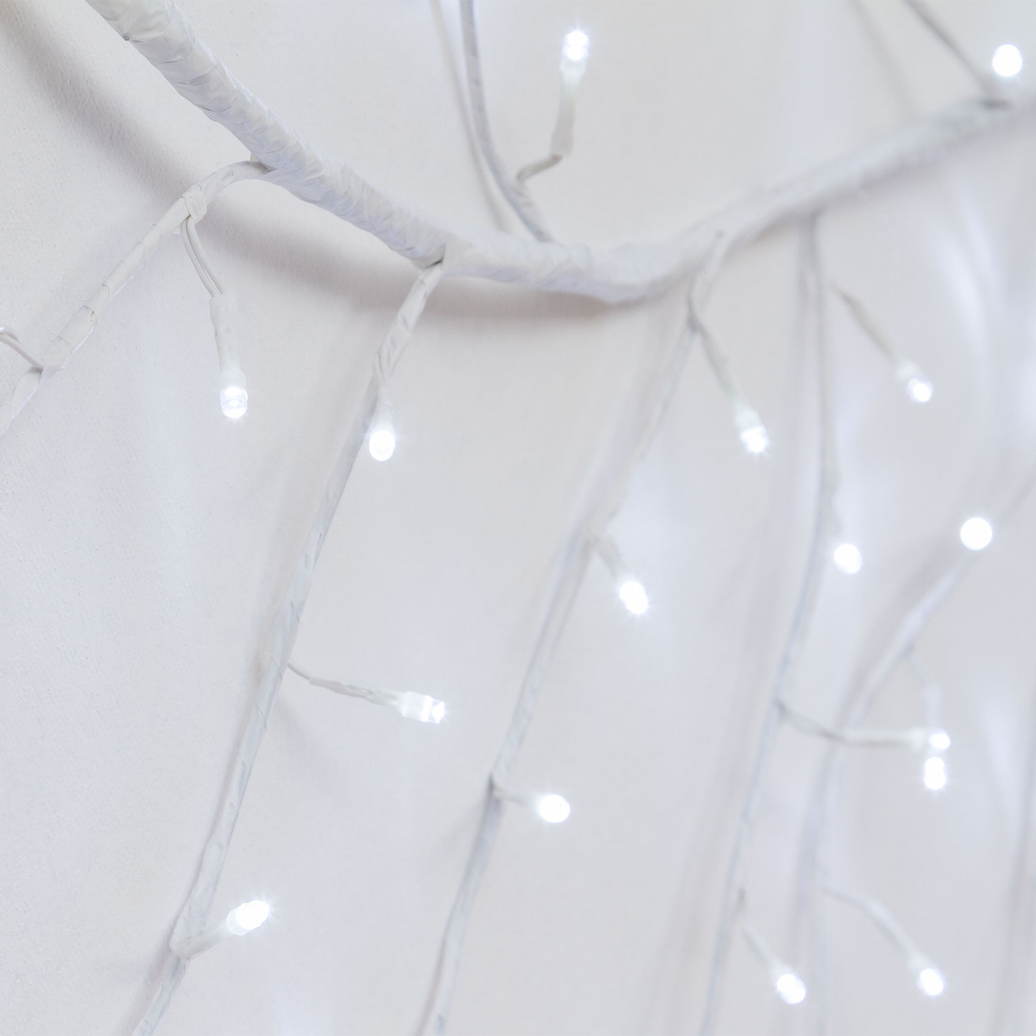 Branche blanche h 3 m, 288 led blanc froid 13 Branche blanche h 3 m, 288 led blanc froid 13