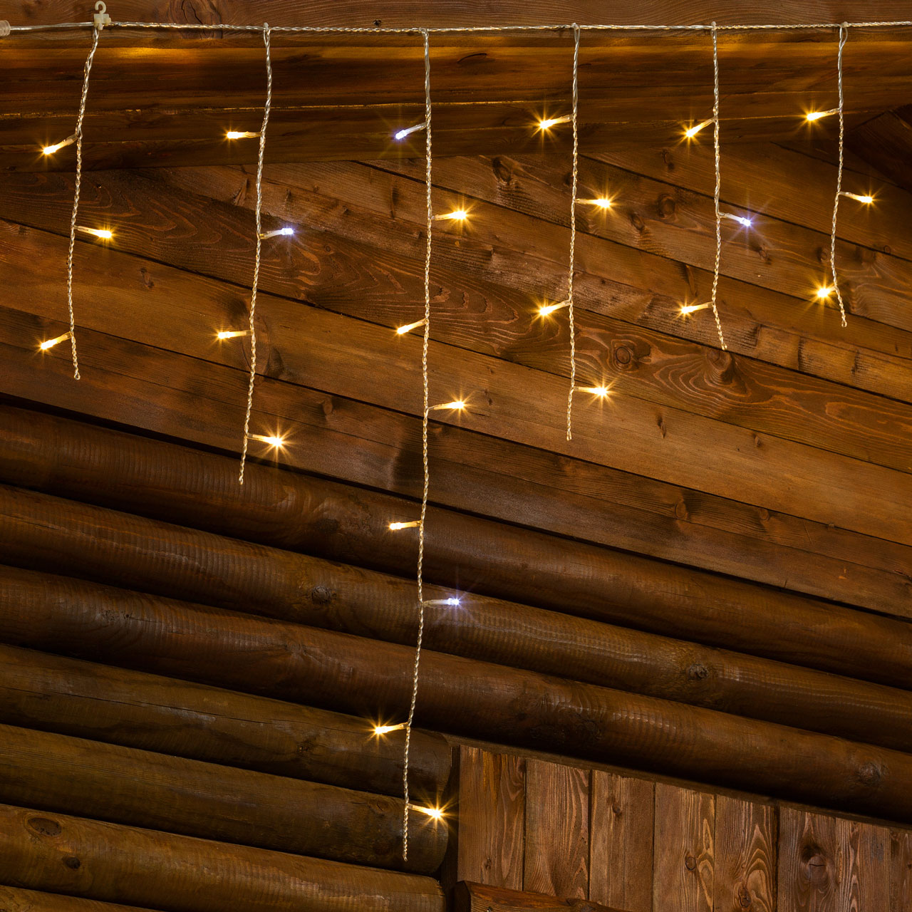 Eiszapfen-Lichterkette 2,7 x h 0,8 m, 66 LEDs warm- und kaltweiß 6 Eiszapfen-Lichterkette 2,7 x h 0,8 m, 66 LEDs warm- und kaltweiß 6