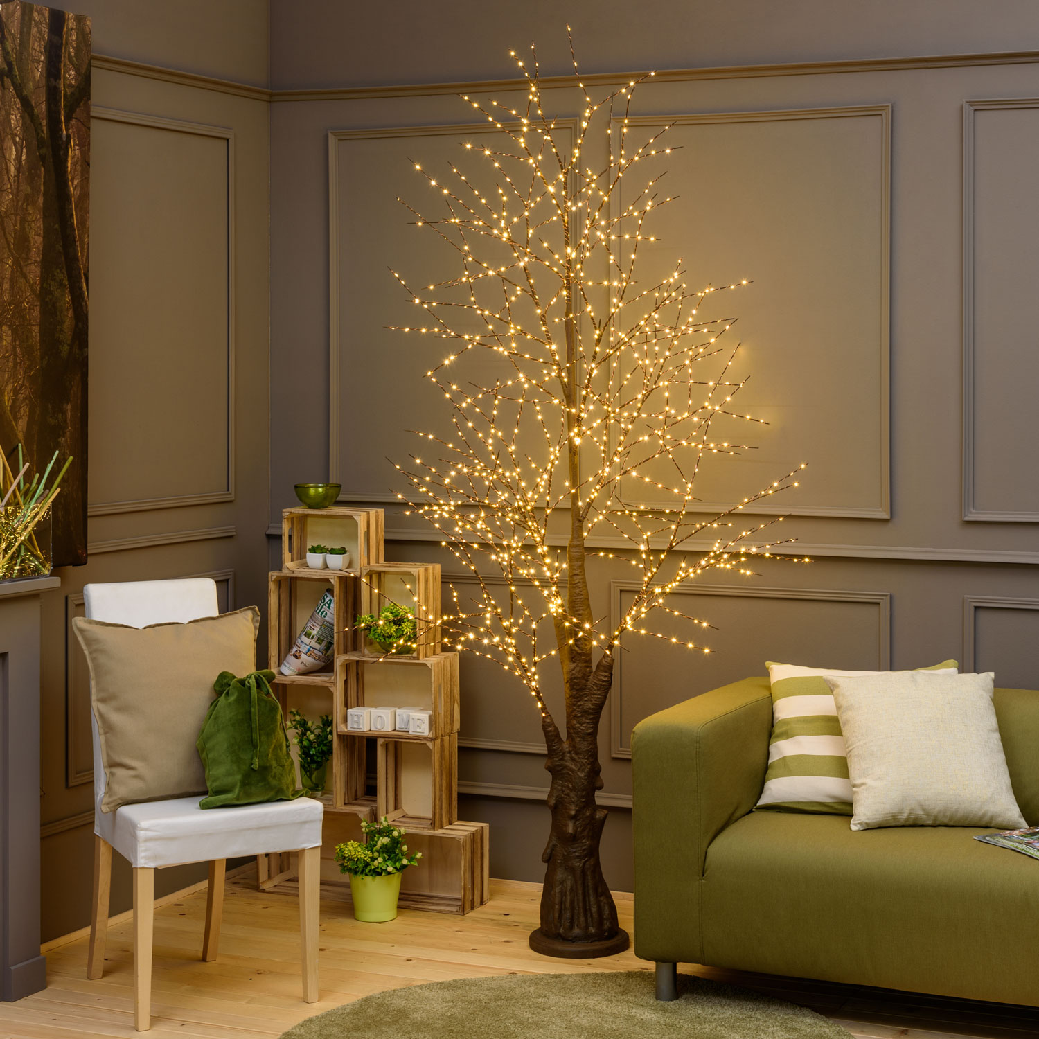 Albero marrone con tronco e base rotonda h 2,4 m, microled bianco caldo 1 Albero marrone con tronco e base rotonda h 2,4 m, microled bianco caldo 1