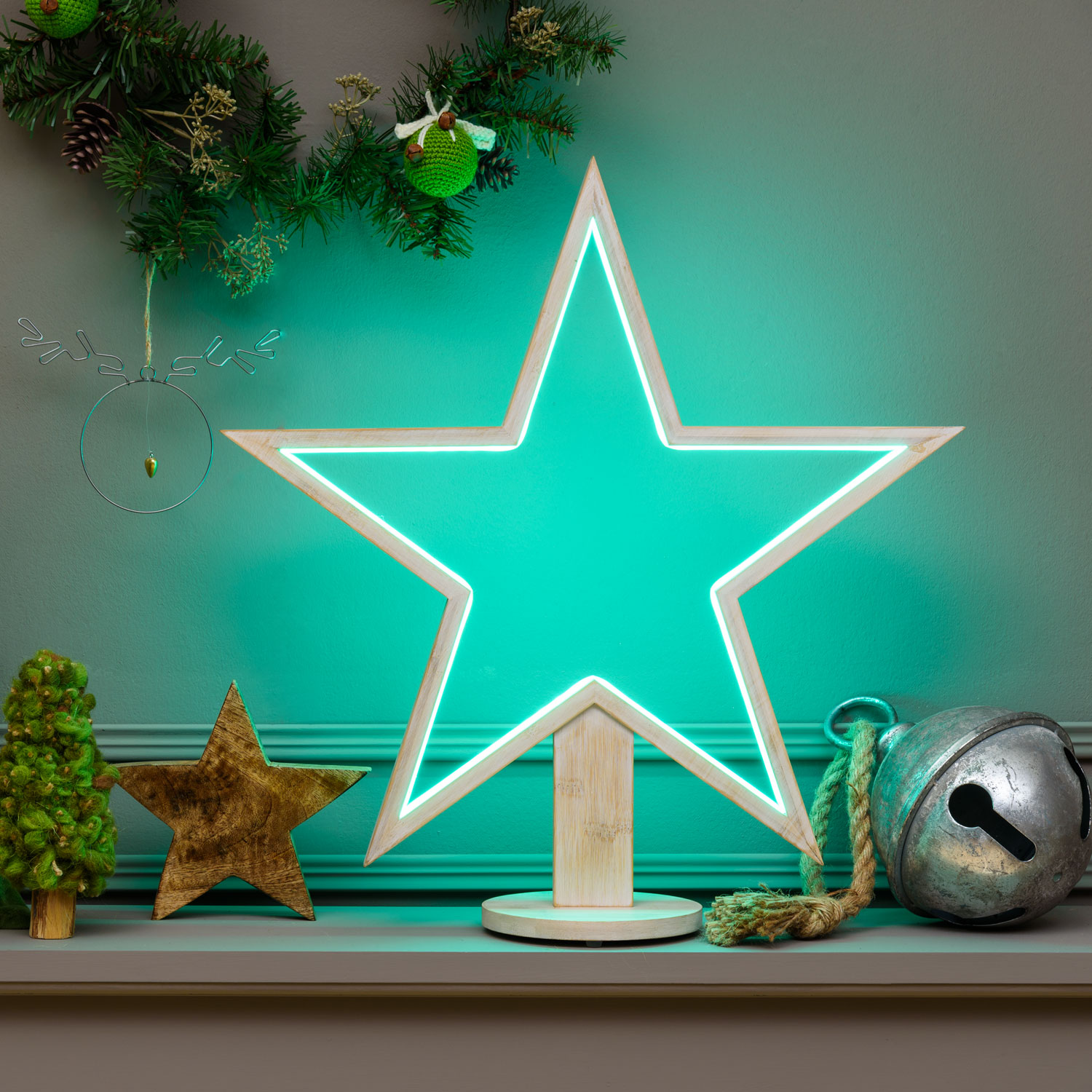 Étoile avec base en bois blanchi, 55 cm, led RGB et Blanc Chaud 7 Étoile avec base en bois blanchi, 55 cm, led RGB et Blanc Chaud 7