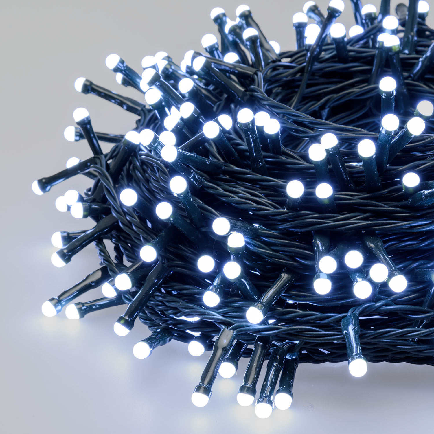 Lichterkette 25 m, Solarpanel und Transformator inklusive 8 Lichterkette 25 m, Solarpanel und Transformator inklusive 8