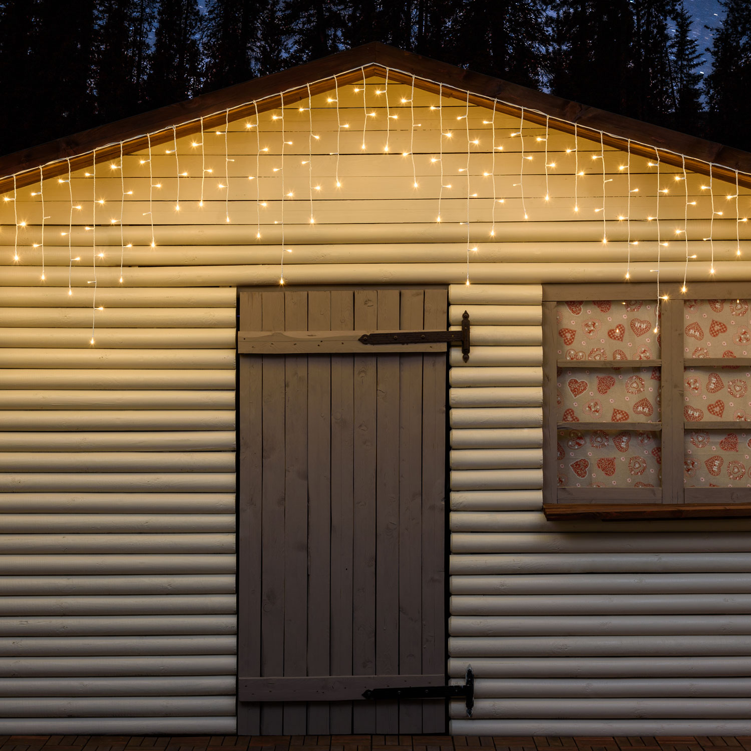 Eisregen-Lichterkette 4,2 x h 0,7 m, 186 LEDs warmweiß 4 Eisregen-Lichterkette 4,2 x h 0,7 m, 186 LEDs warmweiß 4