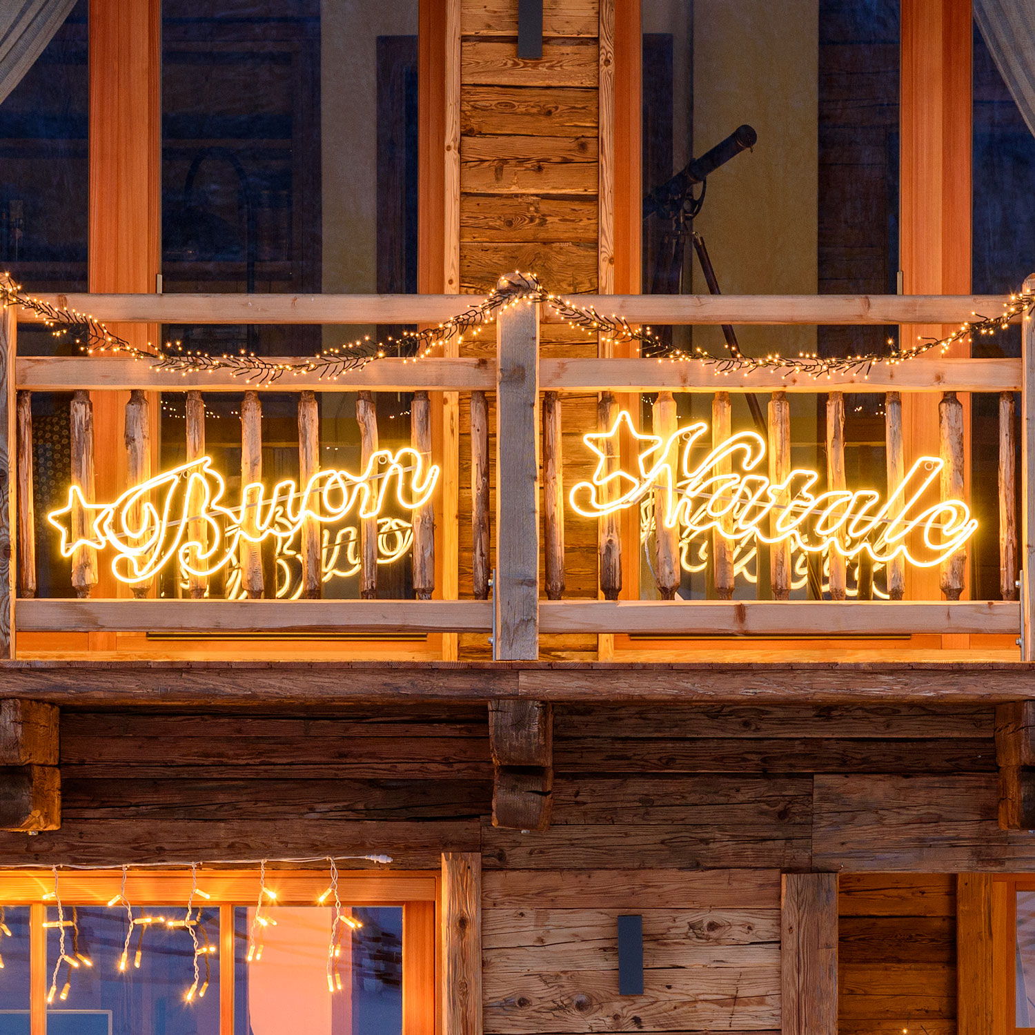 Scritta "Buon Natale" in tubo effetto neon, 1560 led bianco caldo Scritta "Buon Natale" in tubo effetto neon, 1560 led bianco caldo