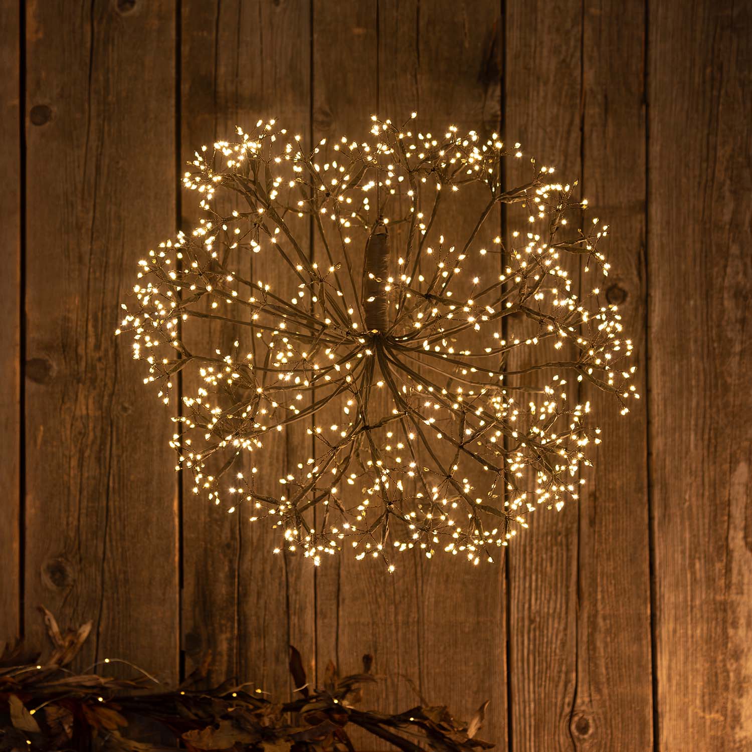 RICCO Sphere with Brown Branches, Ø 50 cm, 912 Warm White MicroLEDs, Indoor Use RICCO Sphere with Brown Branches, Ø 50 cm, 912 Warm White MicroLEDs, Indoor Use