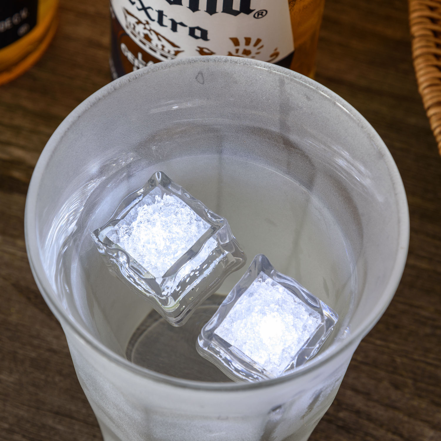 Set of 8 Floating Ice Cubes, White LEDs 2 Set of 8 Floating Ice Cubes, White LEDs 2