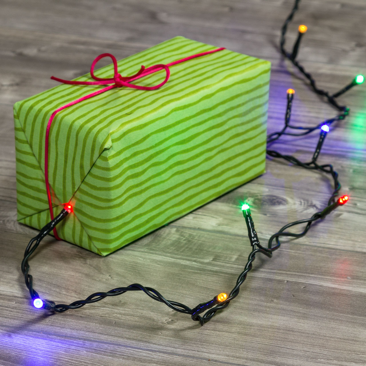 Lichterkette 2 m, 20 LEDs multicolor Lichterkette 2 m, 20 LEDs multicolor