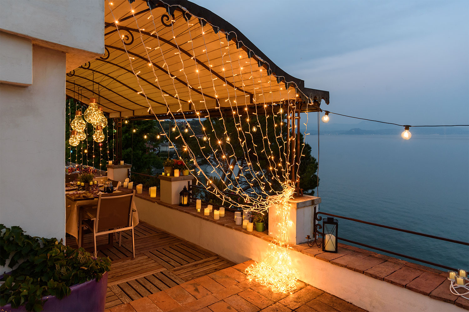 Lichtervorhang 1 x h 5 m, 210 Maxi LEDs warmweiß, transparentes Kabel, erweiterbar 3 Lichtervorhang 1 x h 5 m, 210 Maxi LEDs warmweiß, transparentes Kabel, erweiterbar 3