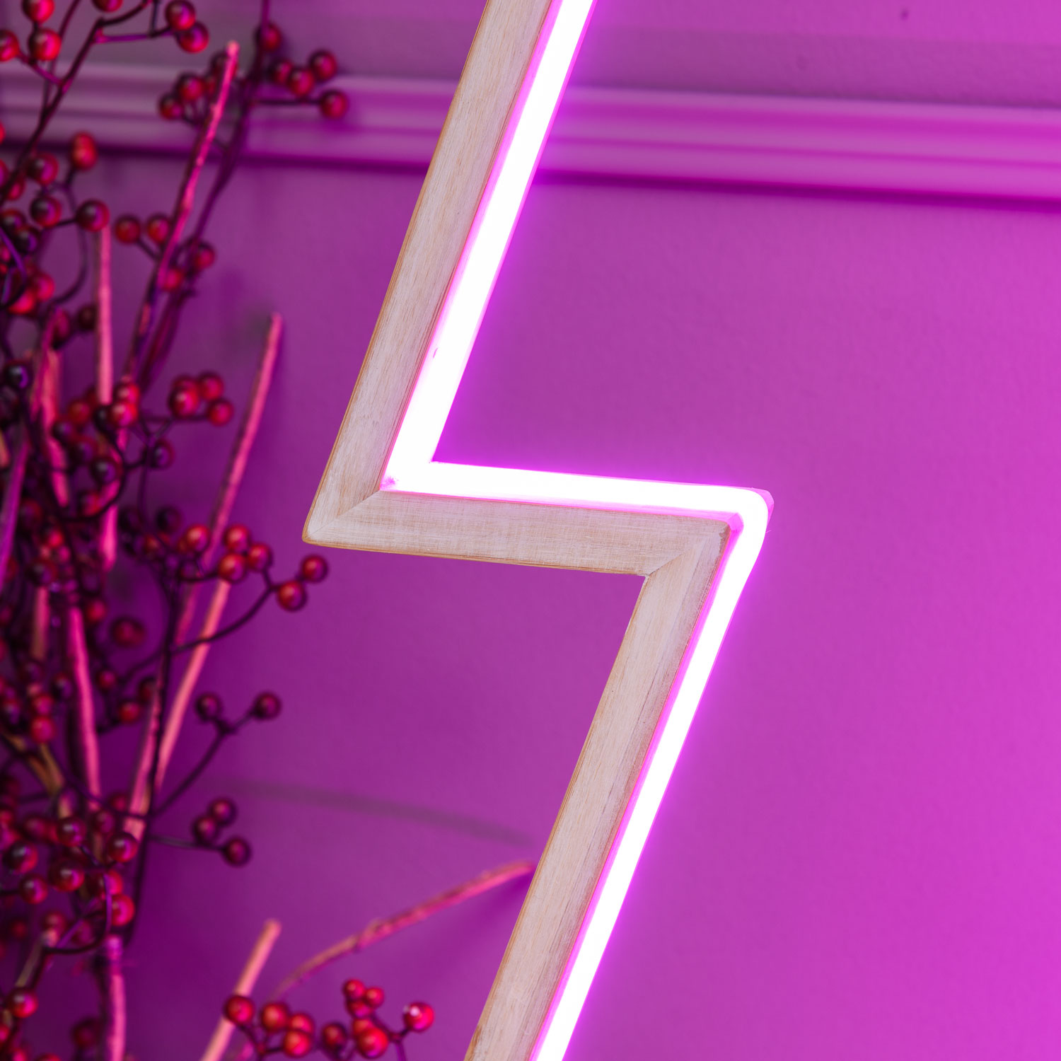 LED-Tannenbaum aus weißem Naturholz auf Fuß, 170 cm, RGB und warmweiß, Innenbereich 5 LED-Tannenbaum aus weißem Naturholz auf Fuß, 170 cm, RGB und warmweiß, Innenbereich 5