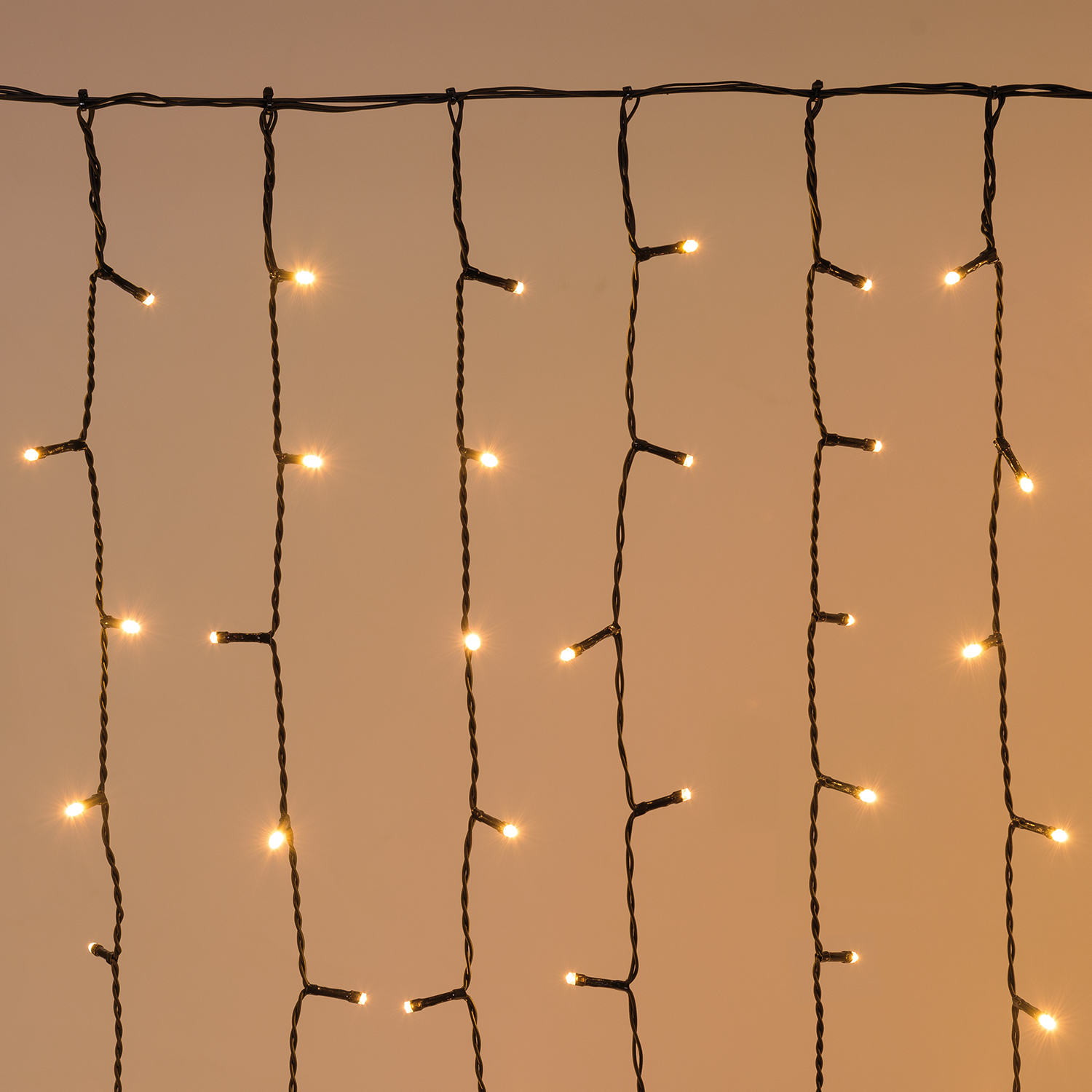 Stalactite 3,5 x h 0,85 m, 432 led blanc chaud, câble noir, prolongeable 4
