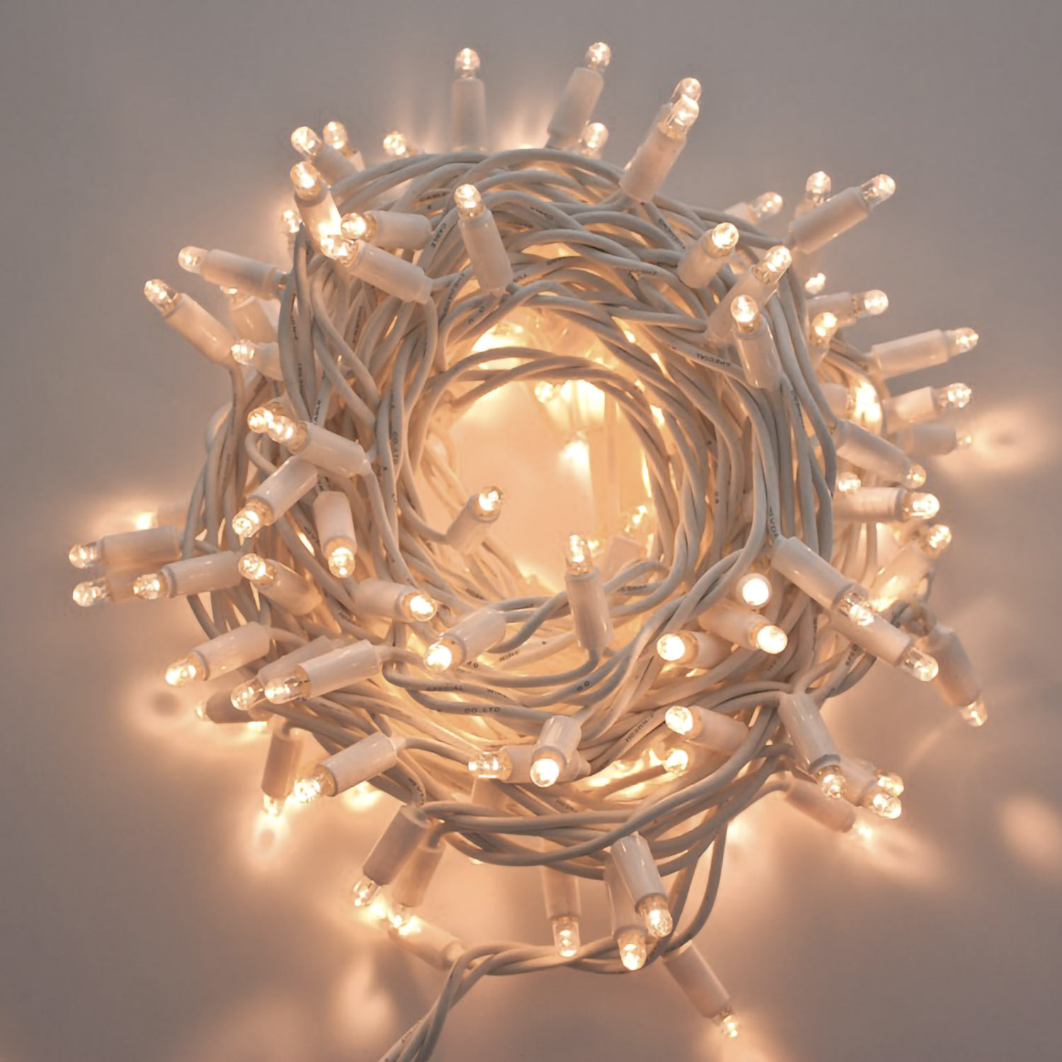 Lichterkette 20 m, 200 Maxiled warmweiß soft, weißes Kabel, verlängerbar, IP67