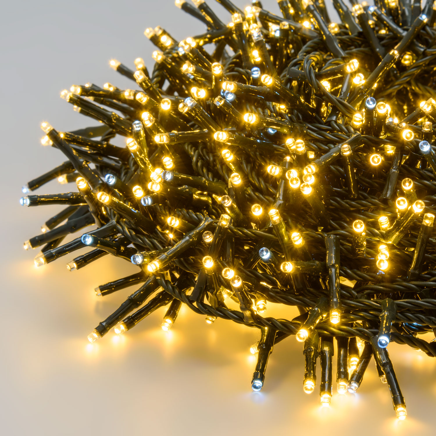 20 m Mini Cluster String light, 1000 miniLEDs warm white and white 6 20 m Mini Cluster String light, 1000 miniLEDs warm white and white 6