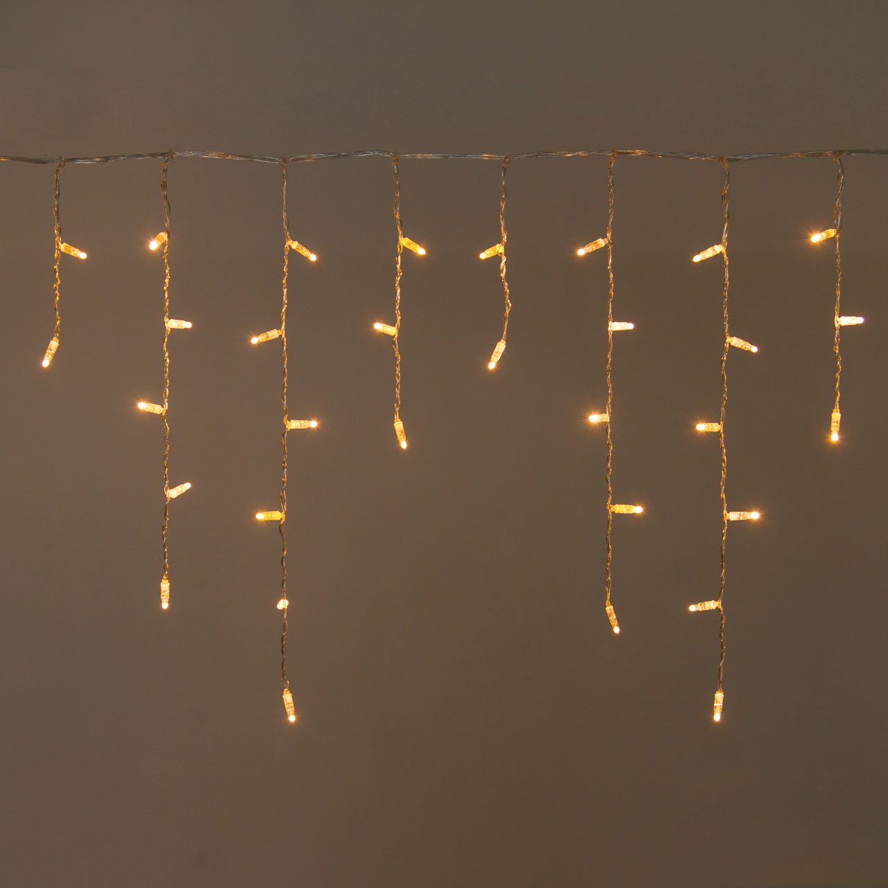Stalactite 3 x h. 0,6 m, 96 maxiled blanc chaud, câble transparent, prolongeable 6 Stalactite 3 x h. 0,6 m, 96 maxiled blanc chaud, câble transparent, prolongeable 6
