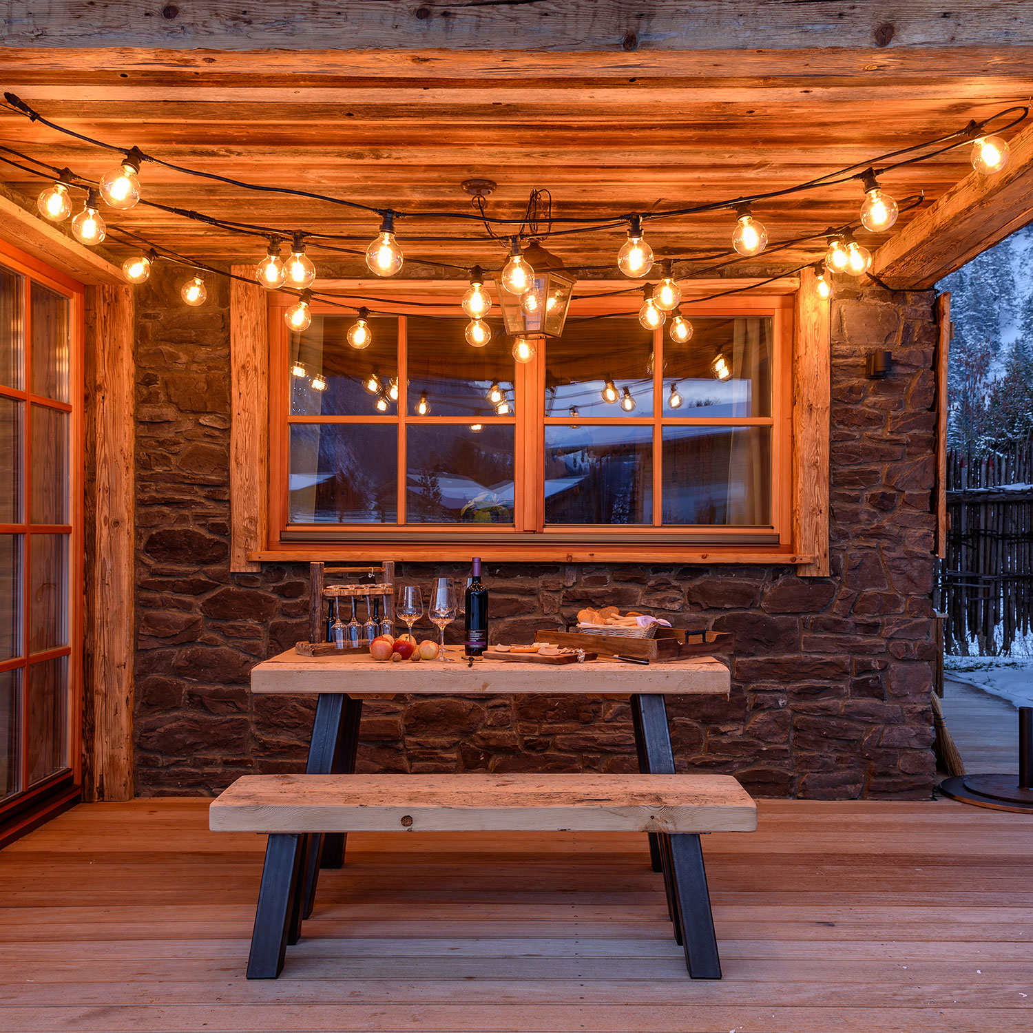 5m E27 Black Festoon Cable, 8 Sockets, Connectable 8 5m E27 Black Festoon Cable, 8 Sockets, Connectable 8