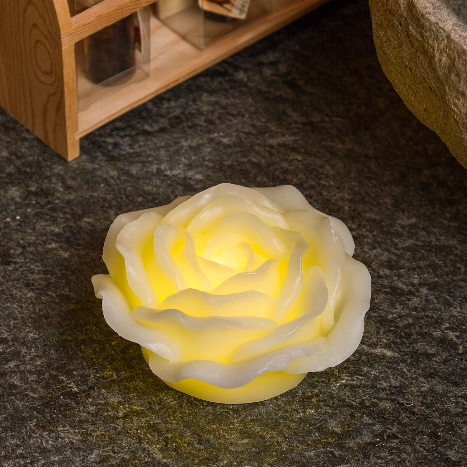 Leuchtende LED-Rose aus Echtwachs, warmweißes Licht 3 Leuchtende LED-Rose aus Echtwachs, warmweißes Licht 3