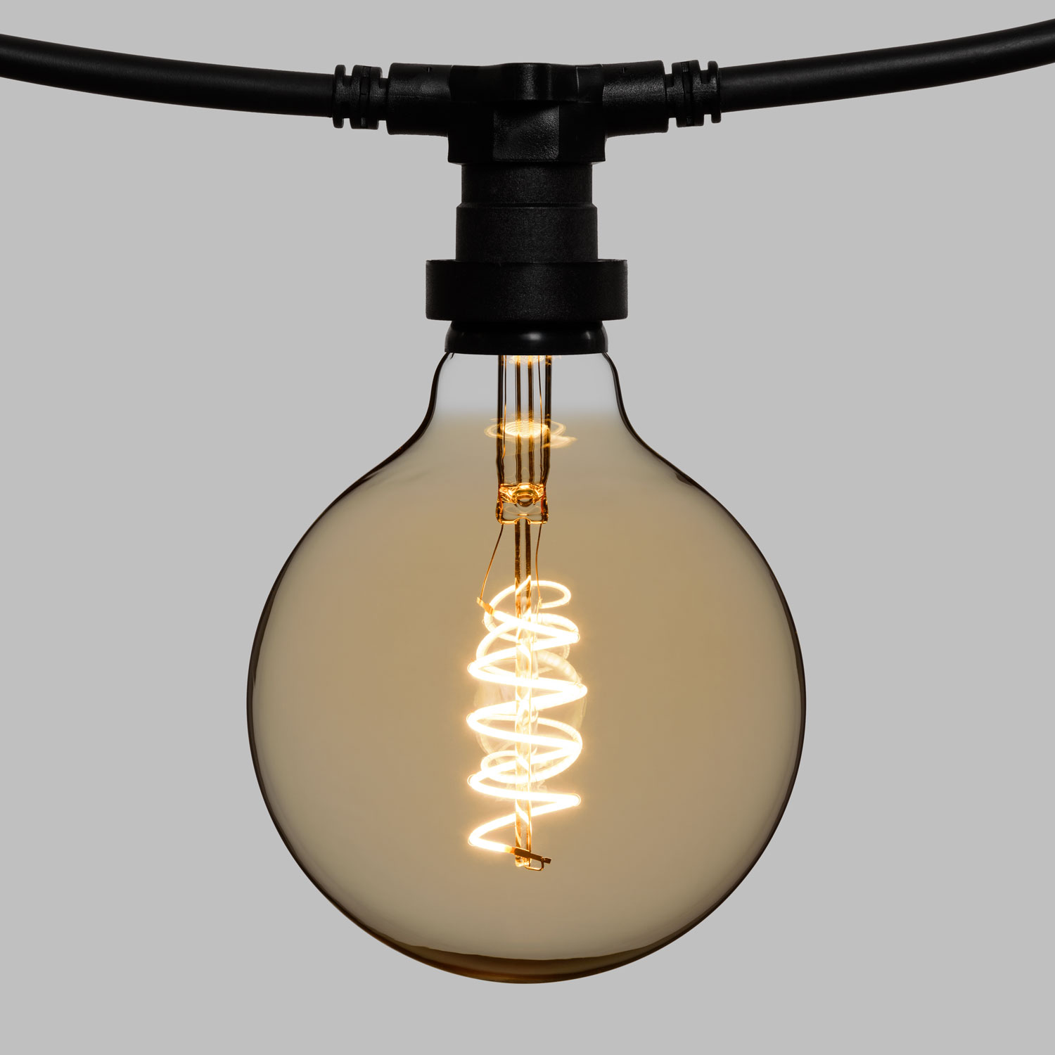 5m Lichterkette, 8 LED Globo Birnen 4 Watt Ø 125 mm, Spiral, schwarzes Kabel, erweiterbar 5 5m Lichterkette, 8 LED Globo Birnen 4 Watt Ø 125 mm, Spiral, schwarzes Kabel, erweiterbar 5