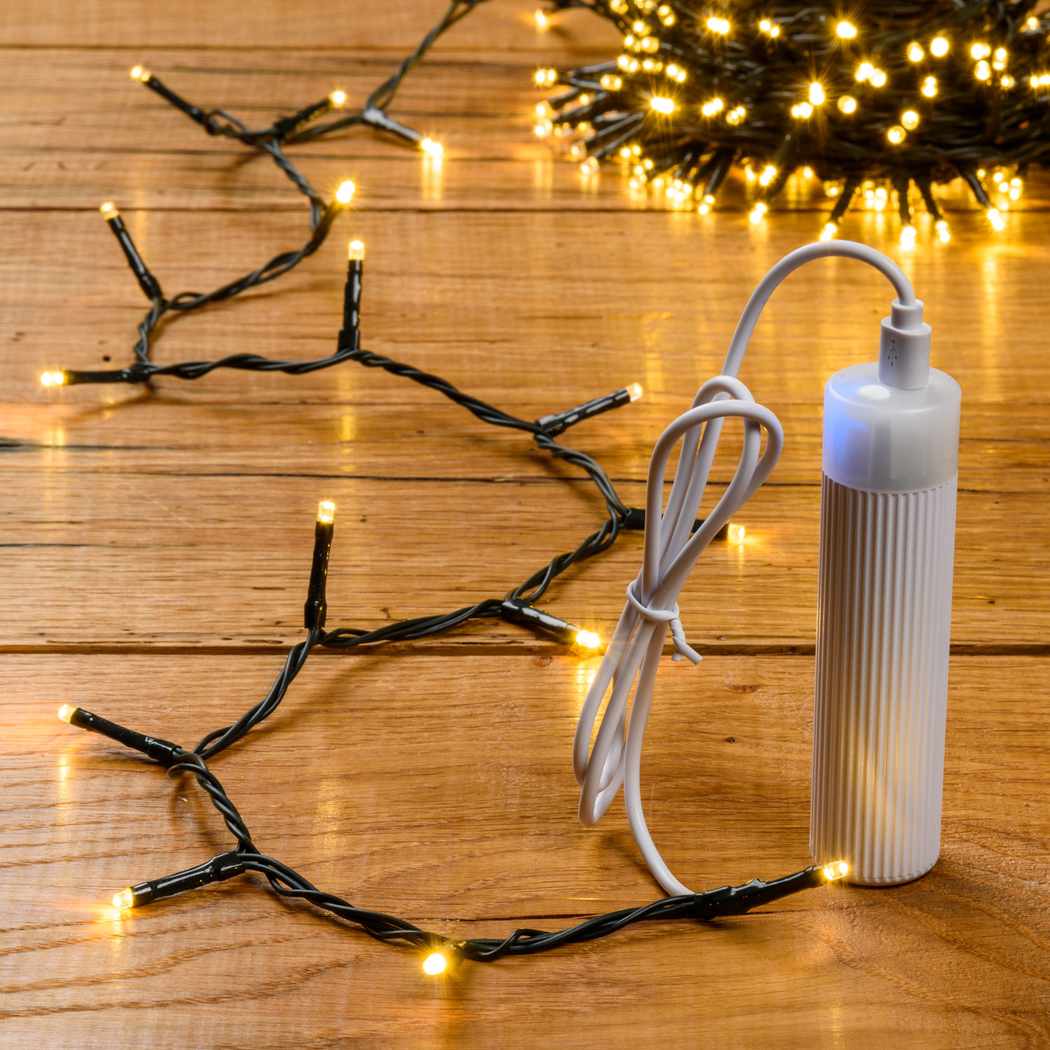 Guirnalda con batería Power Bank 20 m, 400 miniled blanco cálido, cable verde Guirnalda con batería Power Bank 20 m, 400 miniled blanco cálido, cable verde