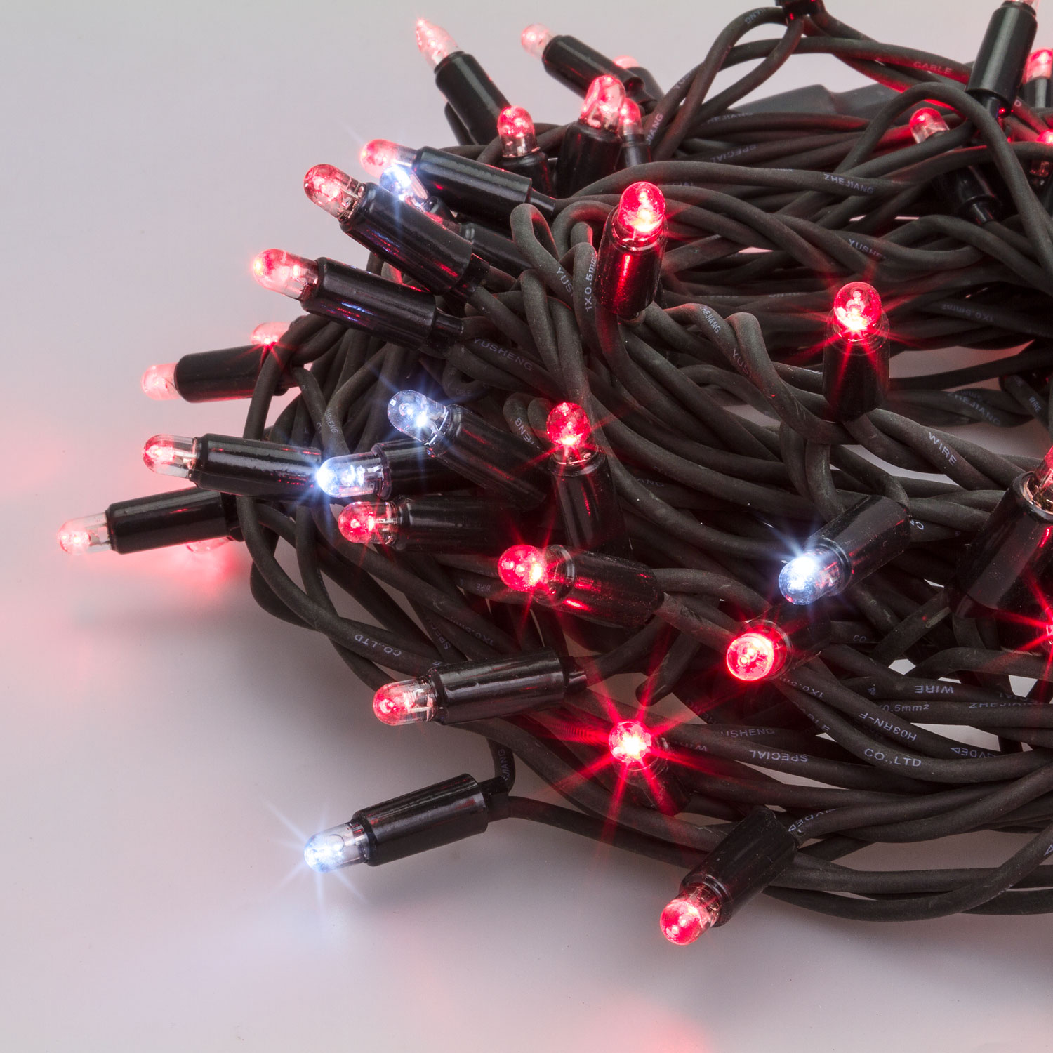 Lichterkette 20 m, 200 MaxiLEDs rot und kaltweiß, grünes Kabel 6 Lichterkette 20 m, 200 MaxiLEDs rot und kaltweiß, grünes Kabel 6