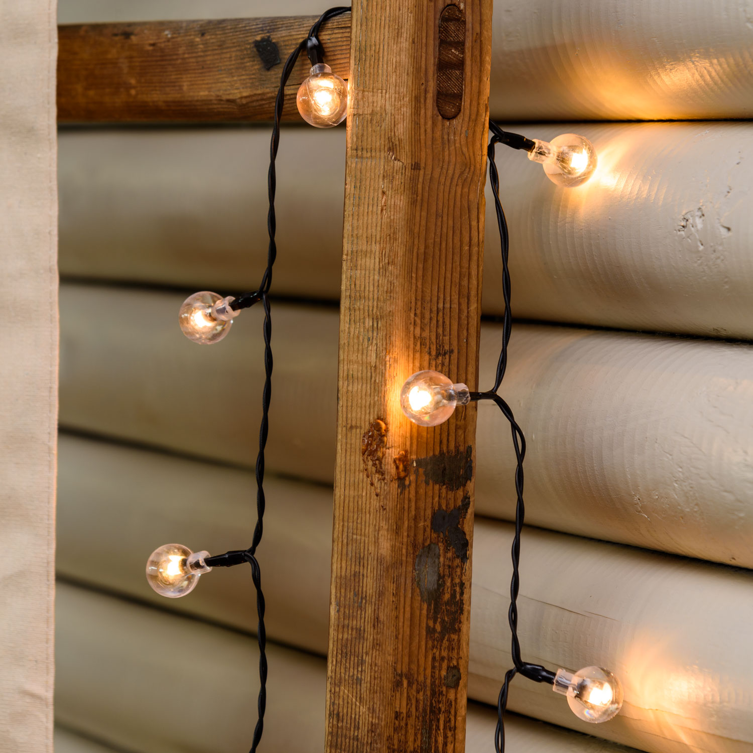 5 m Solar string, 50 clear spheres Ø 20 mm, warm white led 15 5 m Solar string, 50 clear spheres Ø 20 mm, warm white led 15