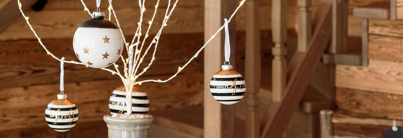 7 idee per alberi di Natale da parete 7 idee per alberi di Natale da parete