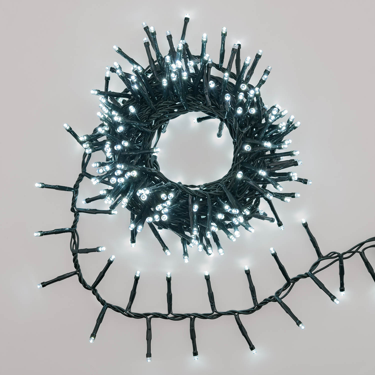 MiniCluster Lichterkette Connect+ 5 m, 250 LEDs Kaltweiß, grünes Kabel, verlängerbar MiniCluster Lichterkette Connect+ 5 m, 250 LEDs Kaltweiß, grünes Kabel, verlängerbar