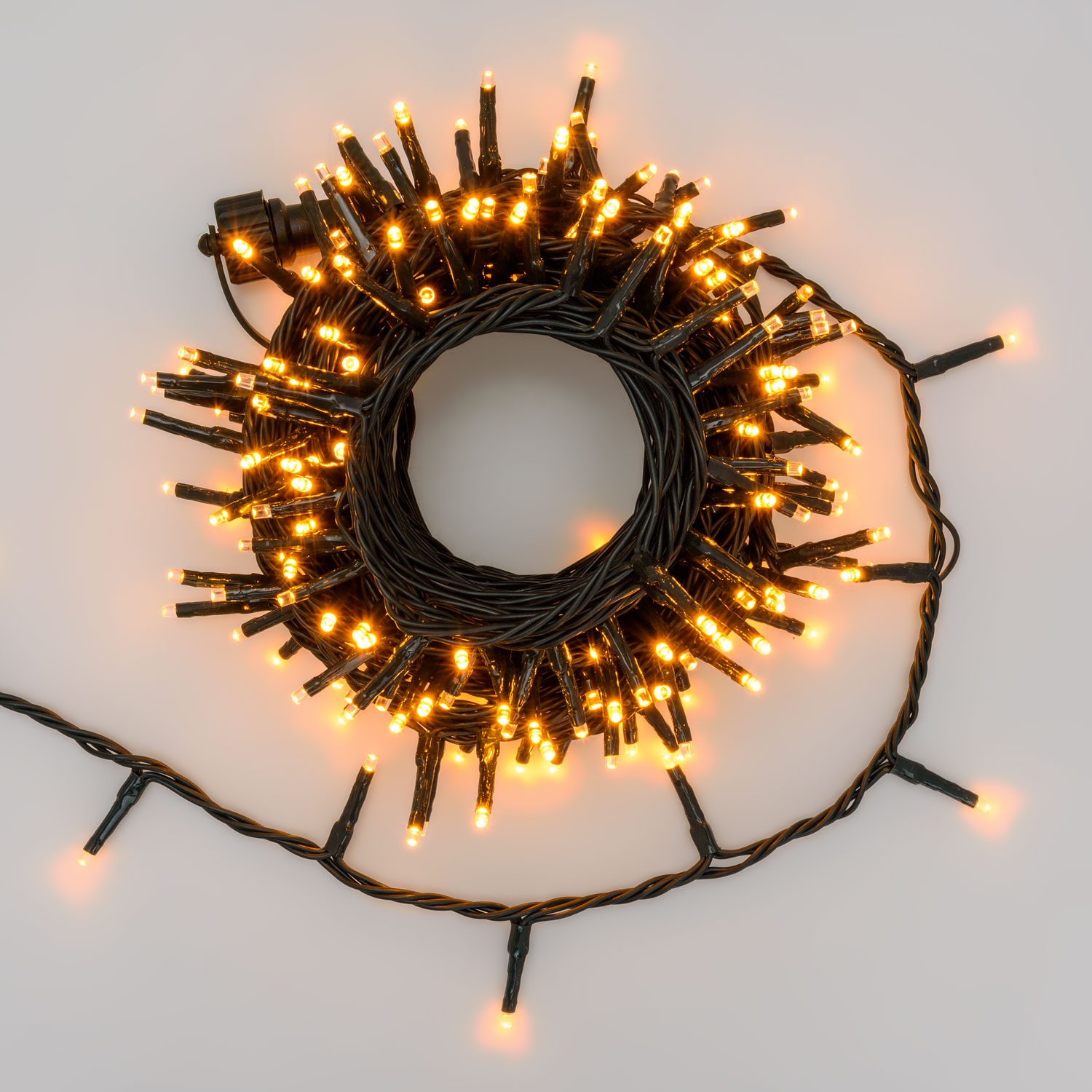 Smart Connect Lichterkette, 10 m, 200 MiniLEDs extra warmweiß, grünes Kabel 1 Smart Connect Lichterkette, 10 m, 200 MiniLEDs extra warmweiß, grünes Kabel 1