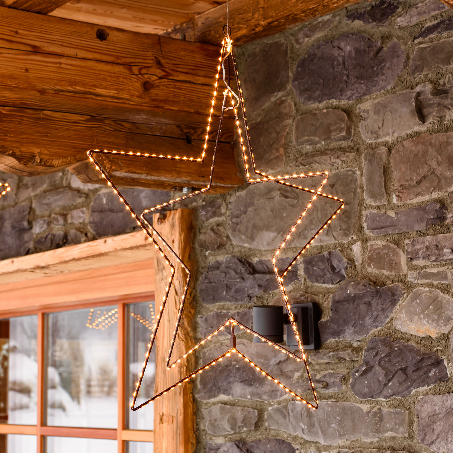 Doppelstern aus Kupferdraht mit warmweißen LEDs (70 cm) Doppelstern aus Kupferdraht mit warmweißen LEDs (70 cm)